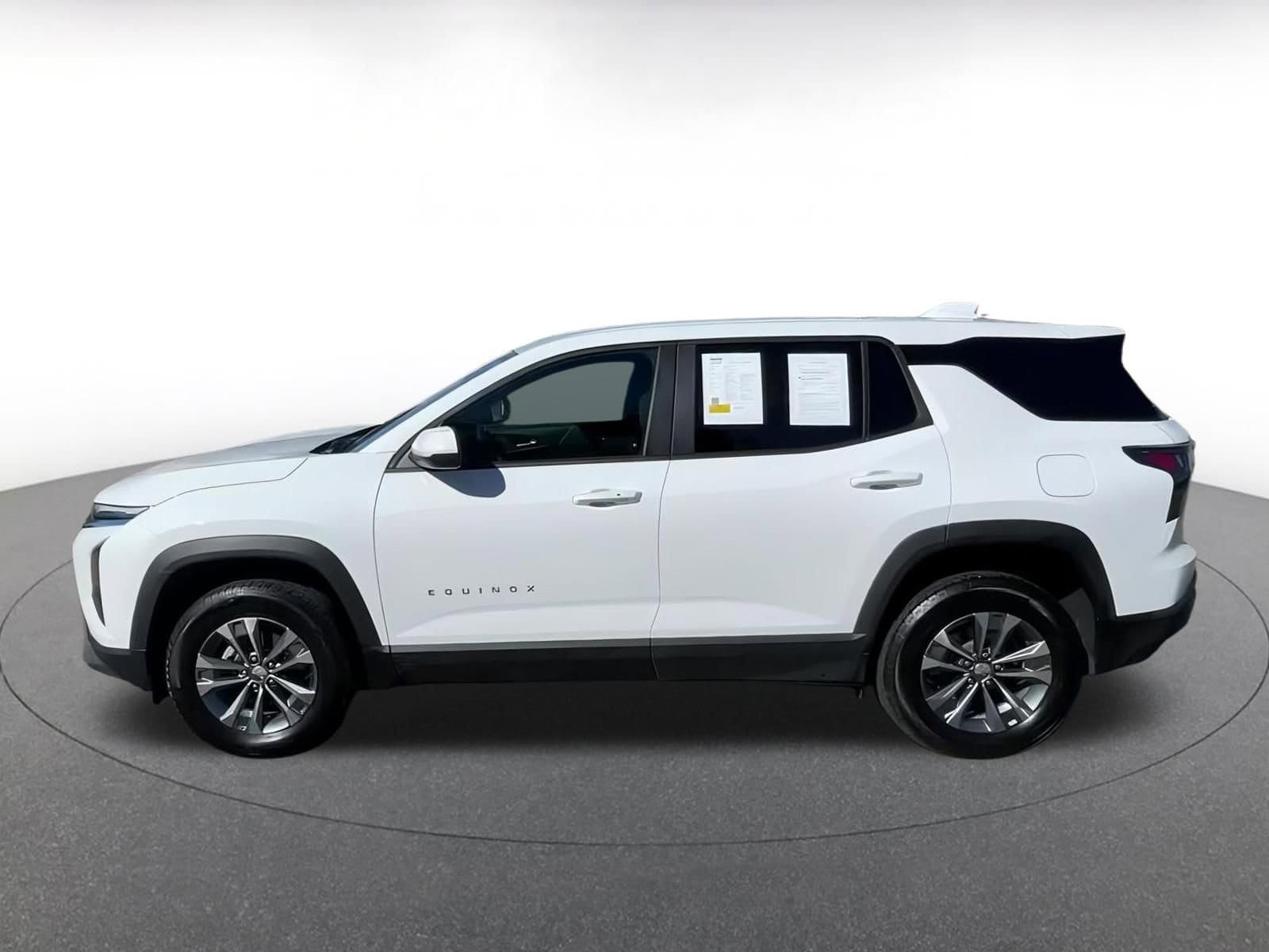 Thumbnail: 2025 Chevrolet Equinox - 9