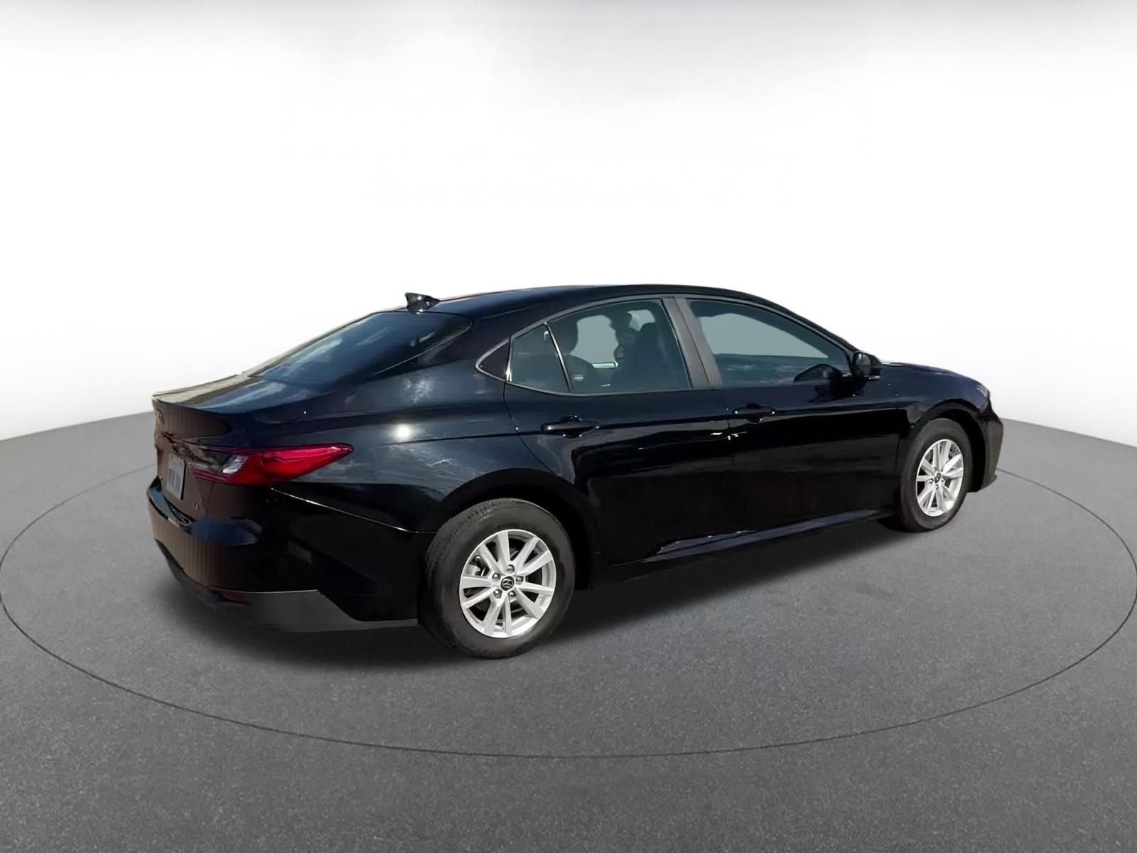 Thumbnail: 2025 Toyota Camry - 12