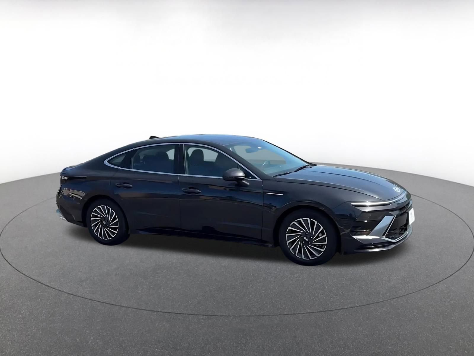 Thumbnail: 2025 Hyundai Sonata - 2