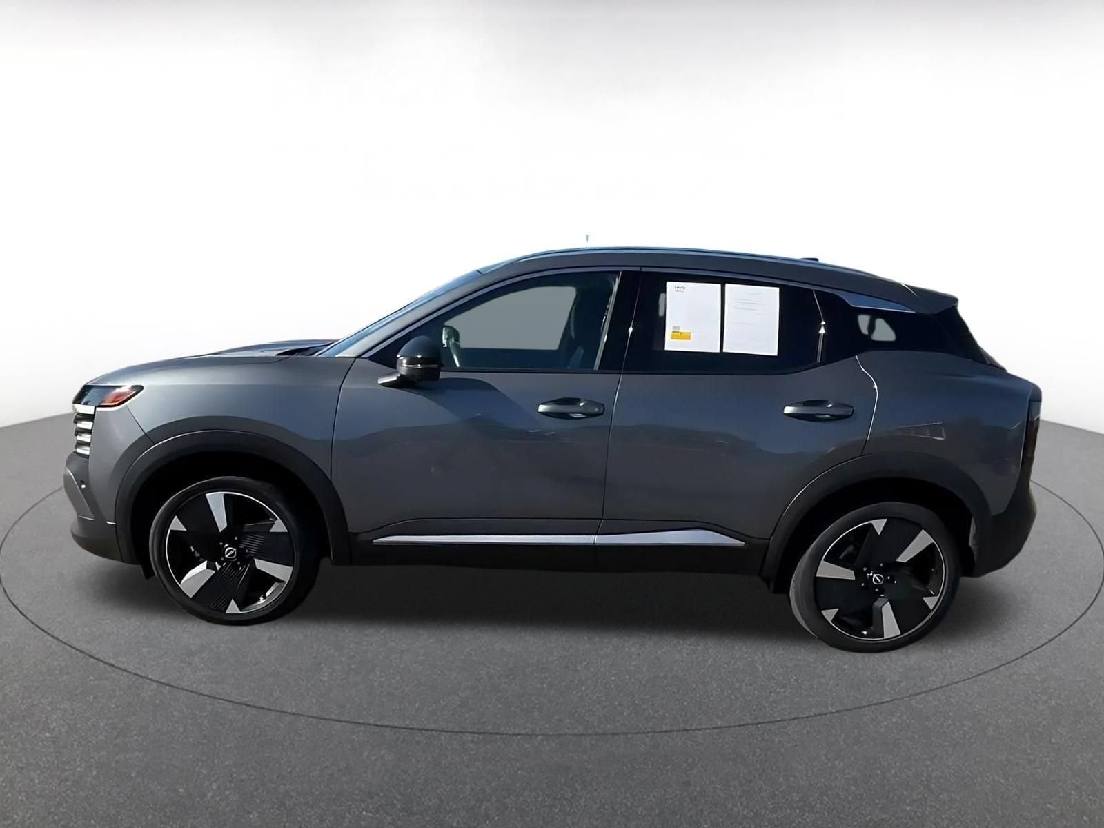 Thumbnail: 2026 Nissan Kicks - 8