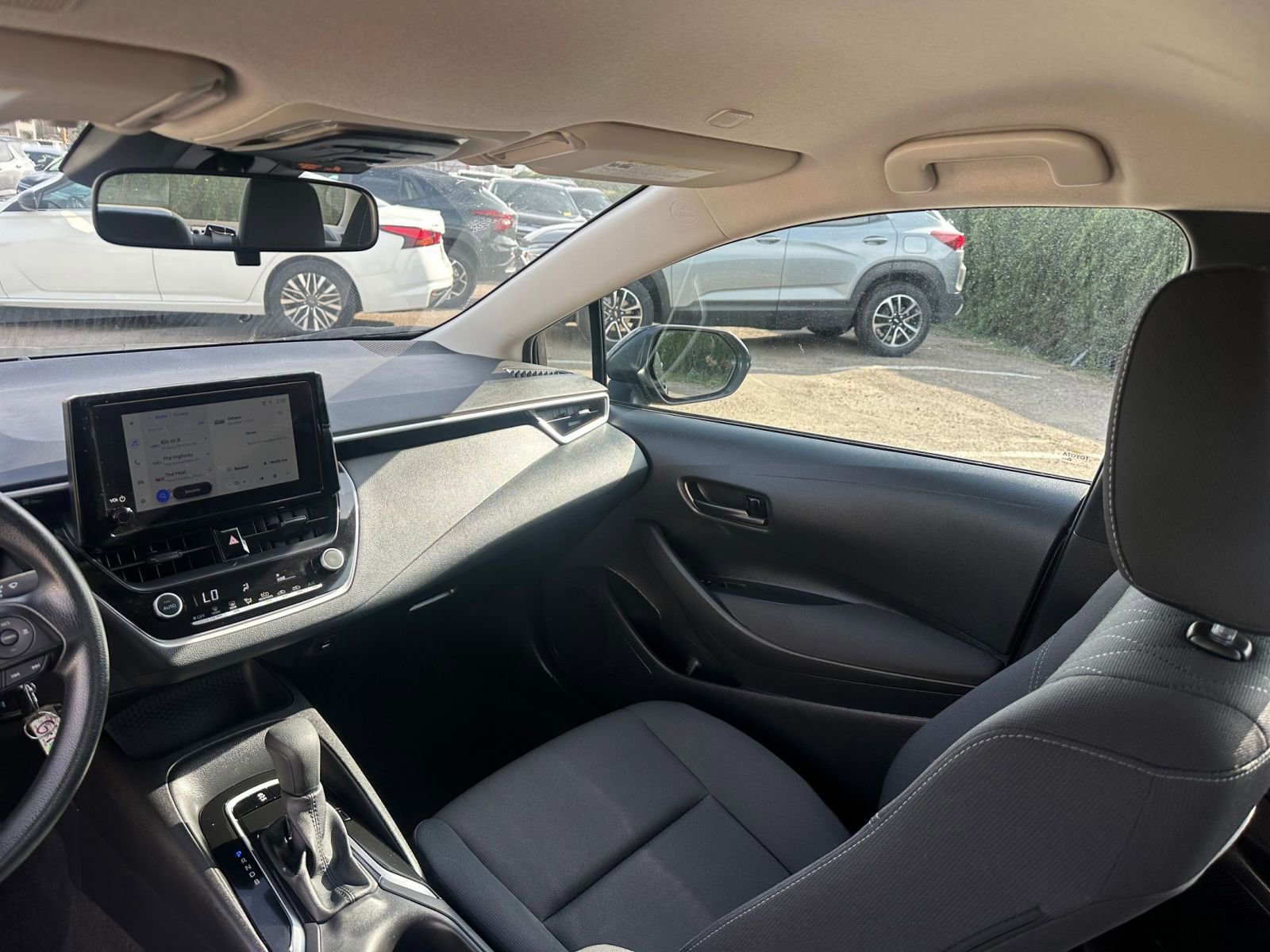 Thumbnail: 2025 Toyota Corolla - 33