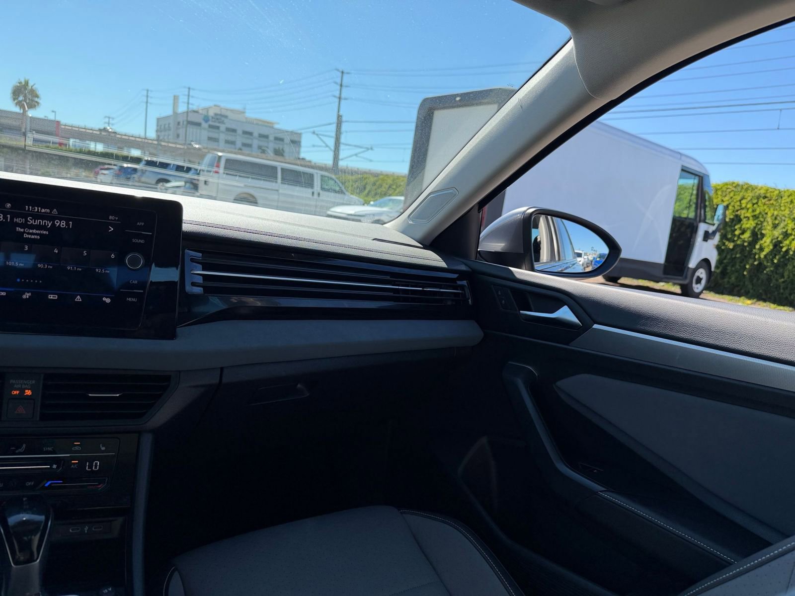 Thumbnail: 2025 Volkswagen Jetta - 34