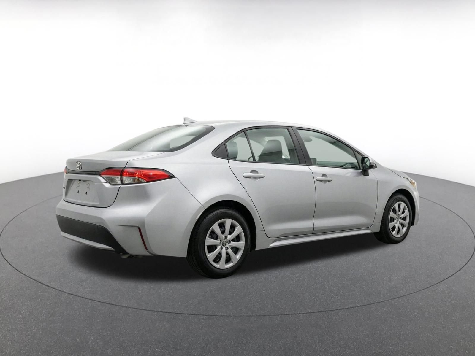 Thumbnail: 2025 Toyota Corolla - 9