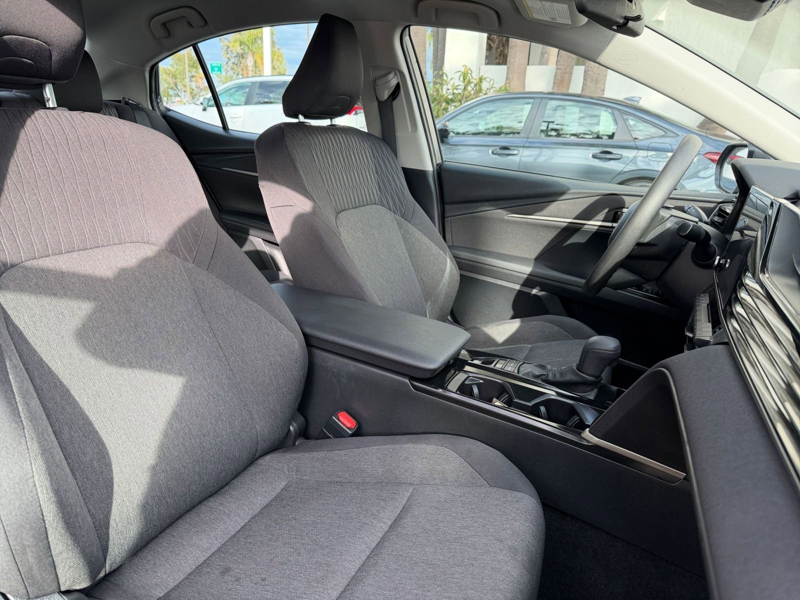 Thumbnail: 2025 Toyota Camry - 35