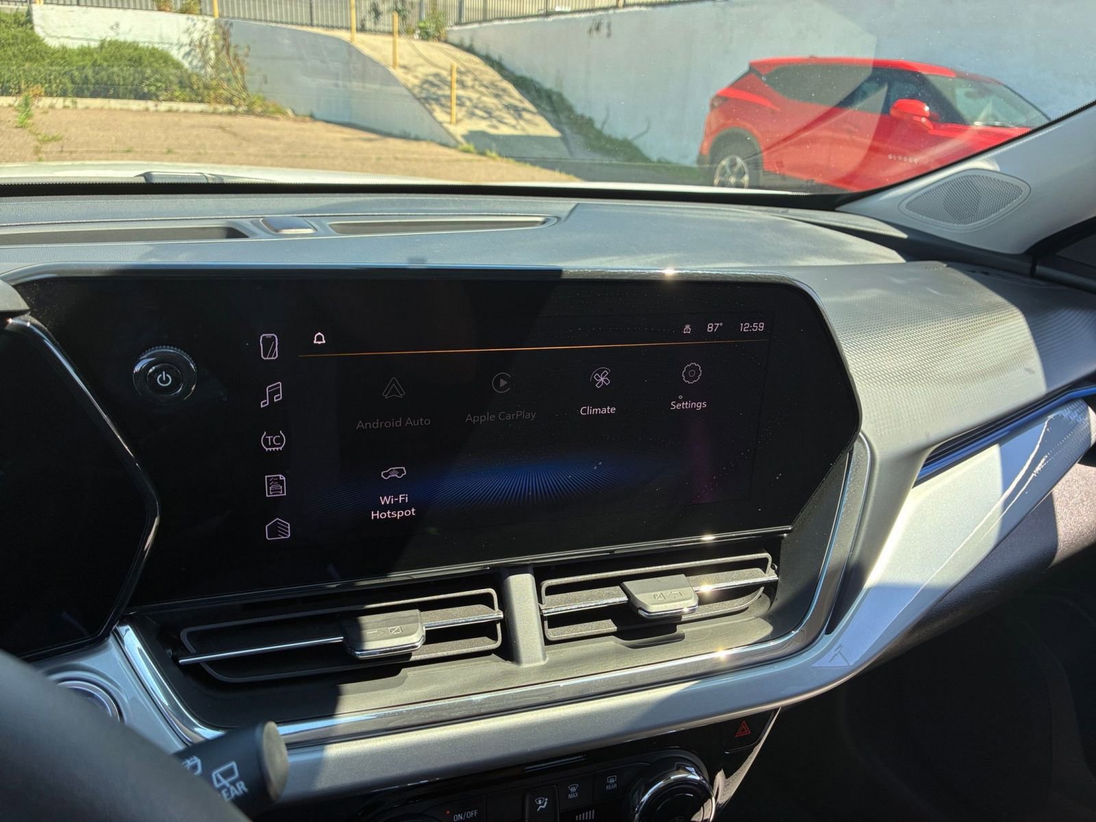 Thumbnail: 2025 Chevrolet Trax - 20