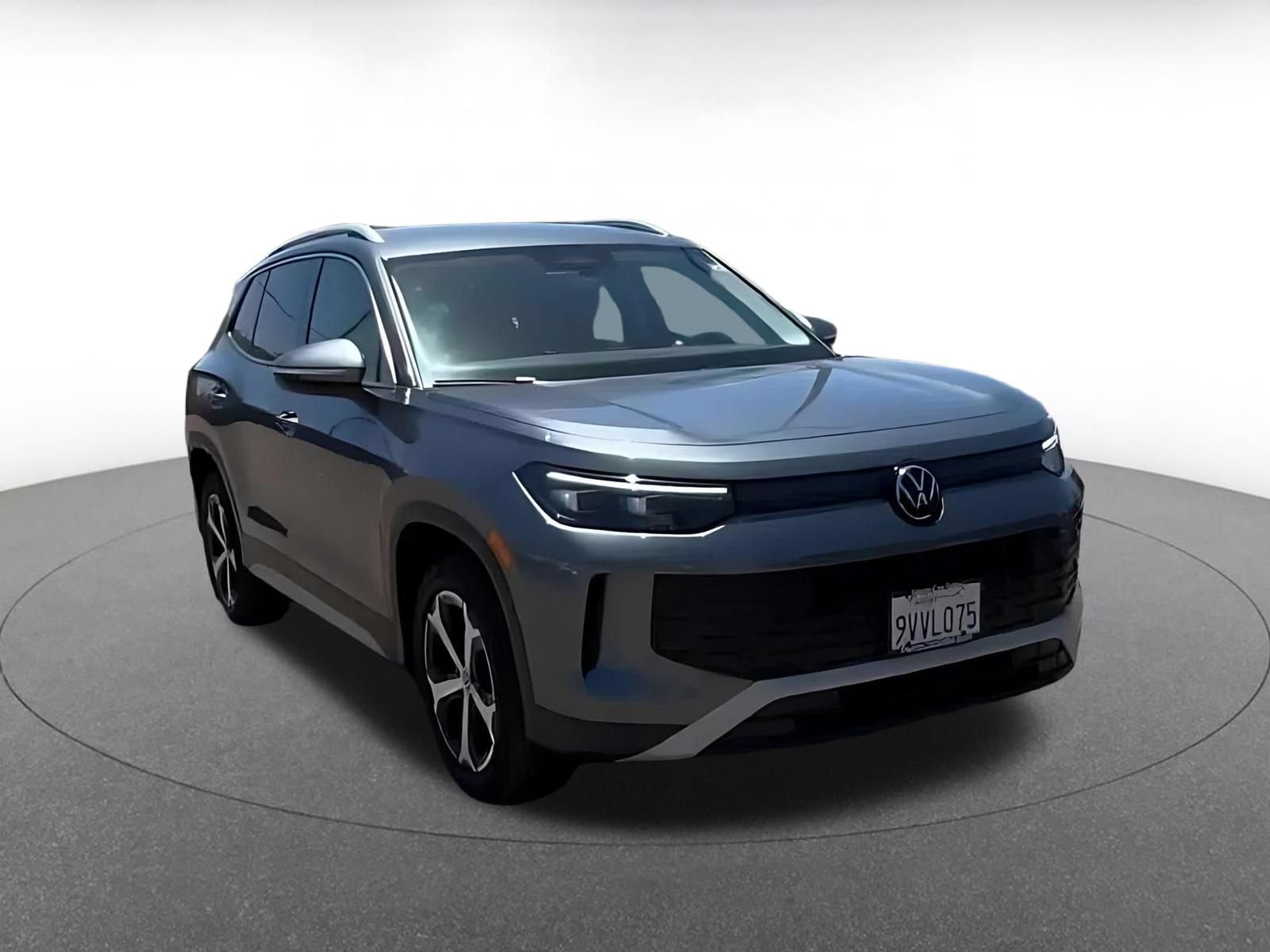 Thumbnail: 2026 Volkswagen Tiguan - 3