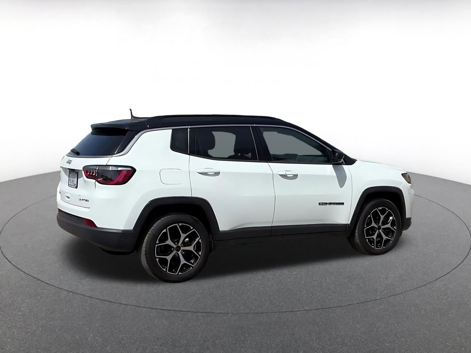 Thumbnail: 2025 Jeep Compass - 15