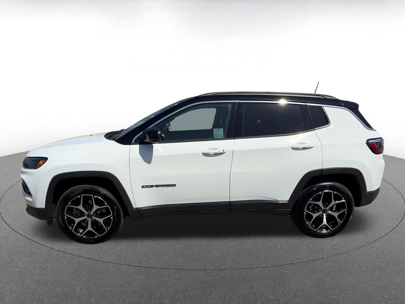 Thumbnail: 2025 Jeep Compass - 10