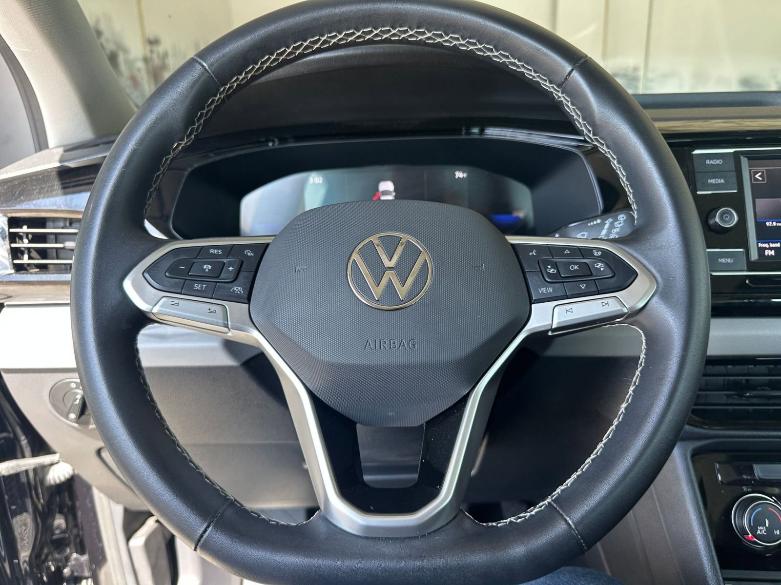 Thumbnail: 2024 Volkswagen Taos - 25
