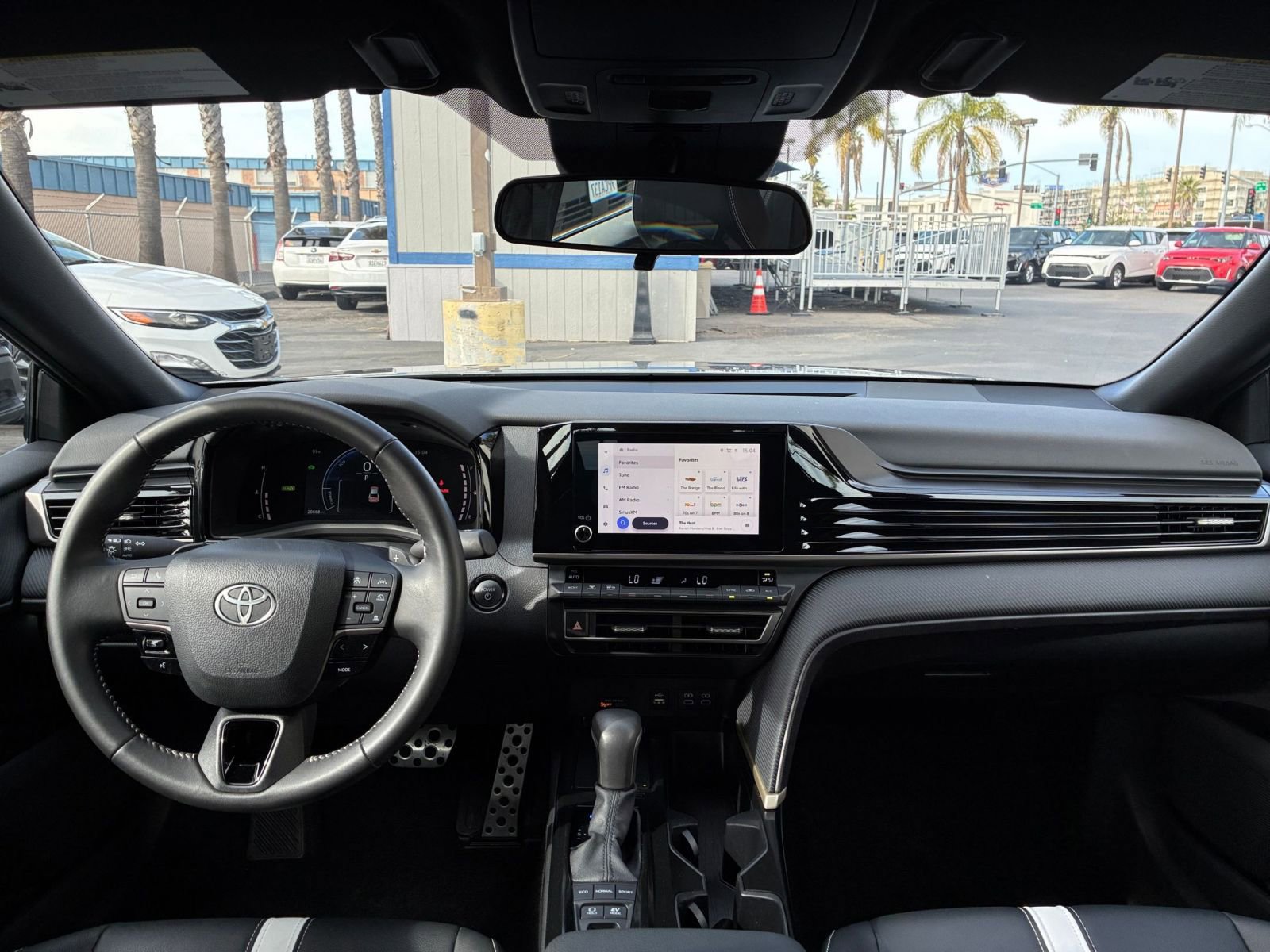 Thumbnail: 2025 Toyota Camry - 33