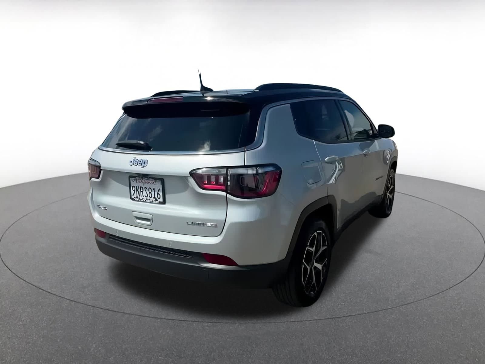 Thumbnail: 2025 Jeep Compass - 15