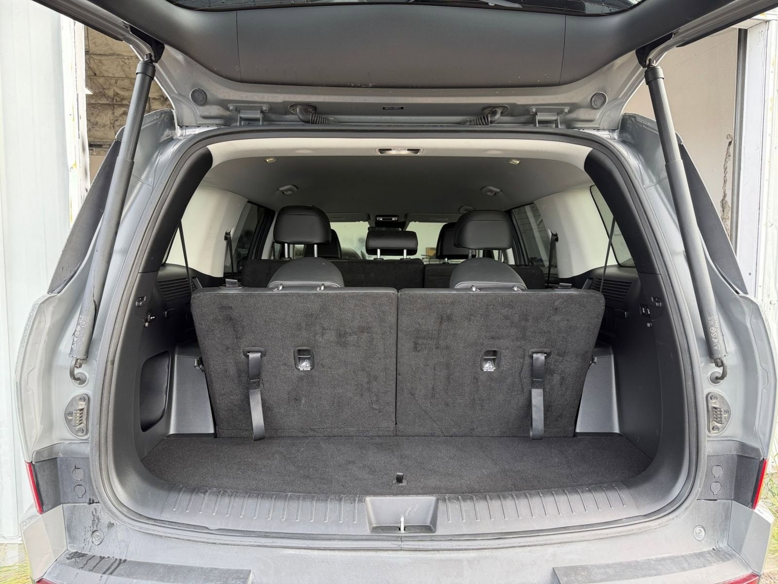 Thumbnail: 2025 Hyundai Santa Fe - 32