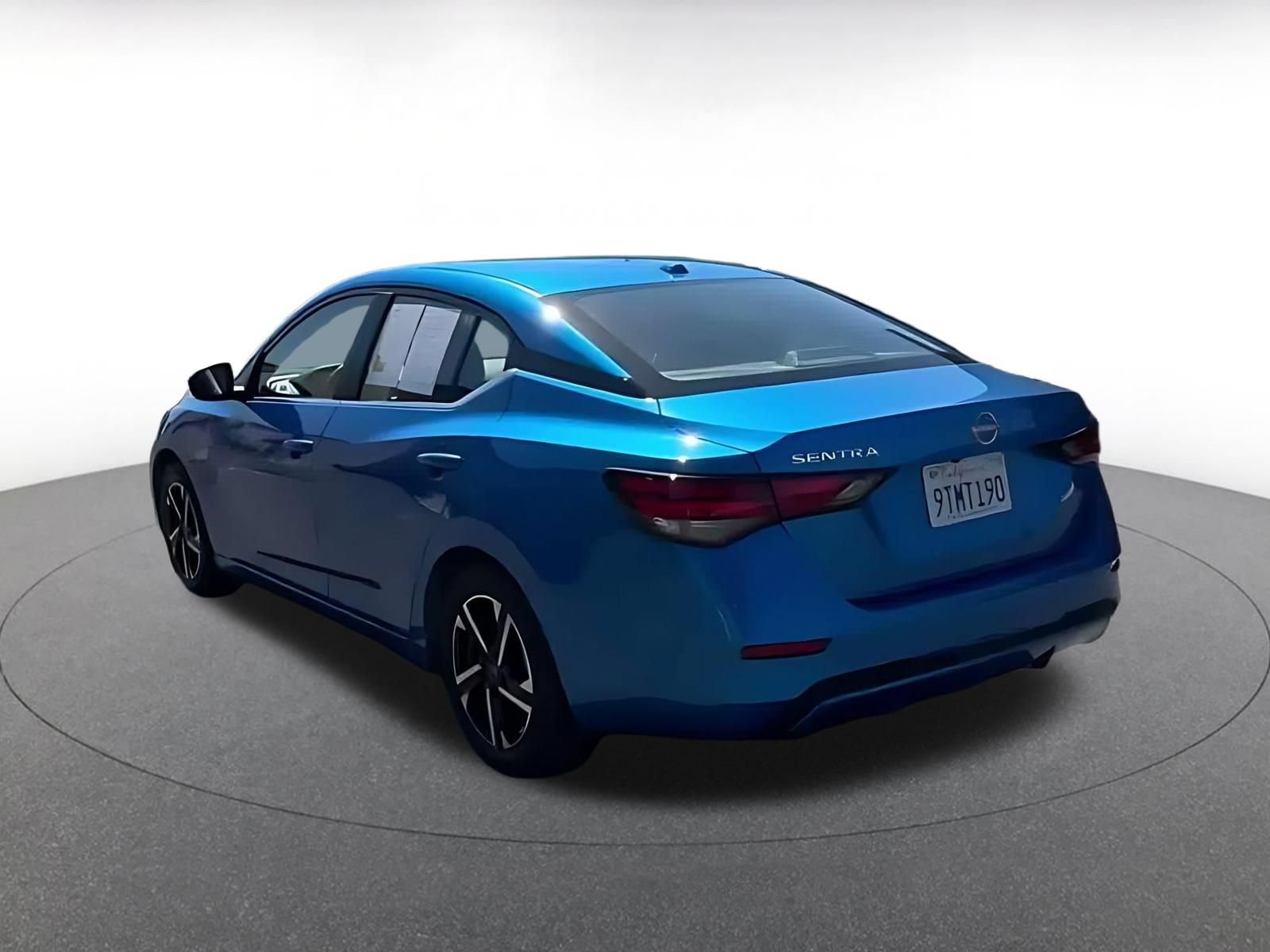 Thumbnail: 2025 Nissan Sentra - 10