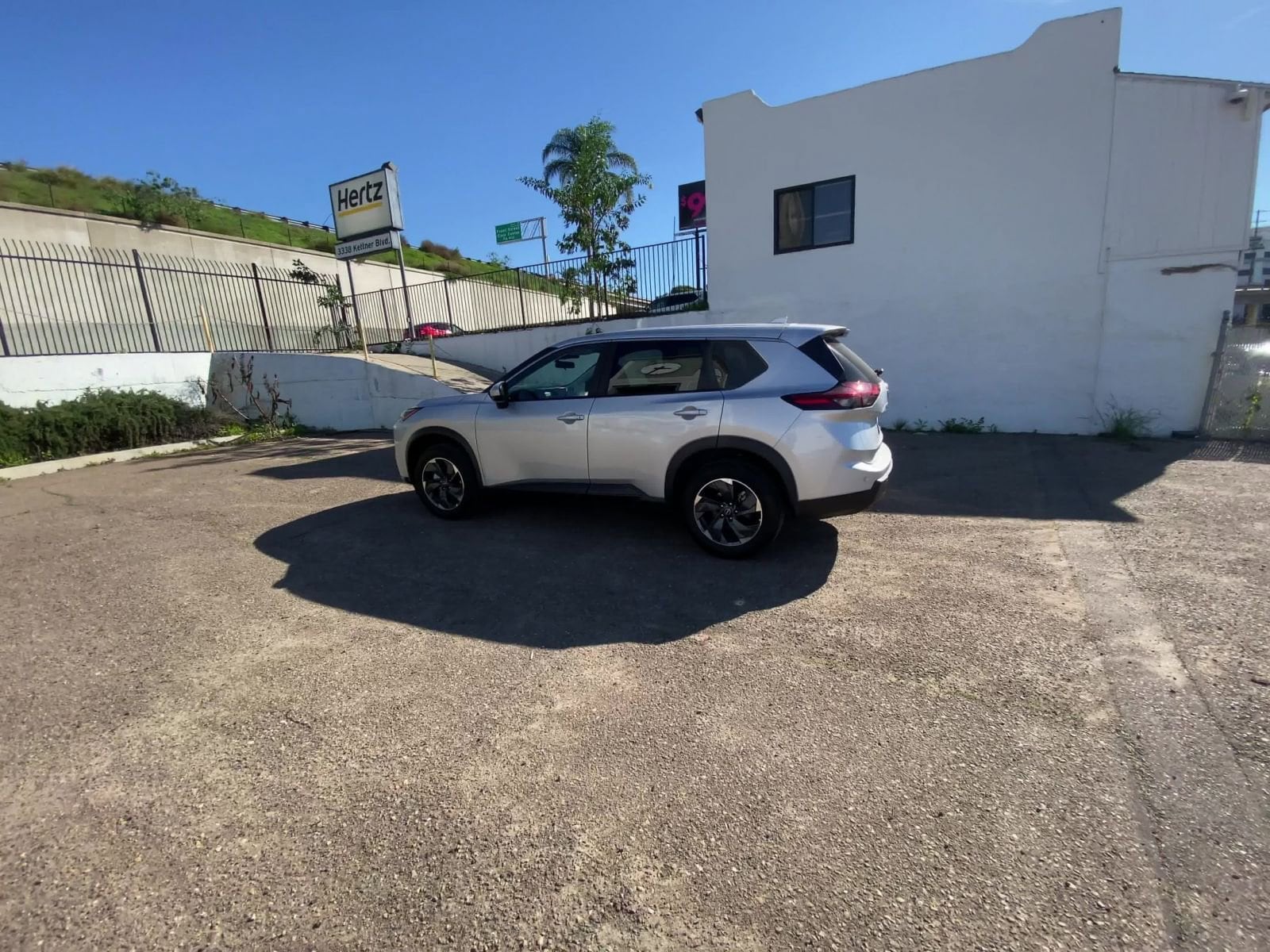 Thumbnail: 2025 Nissan Rogue - 15