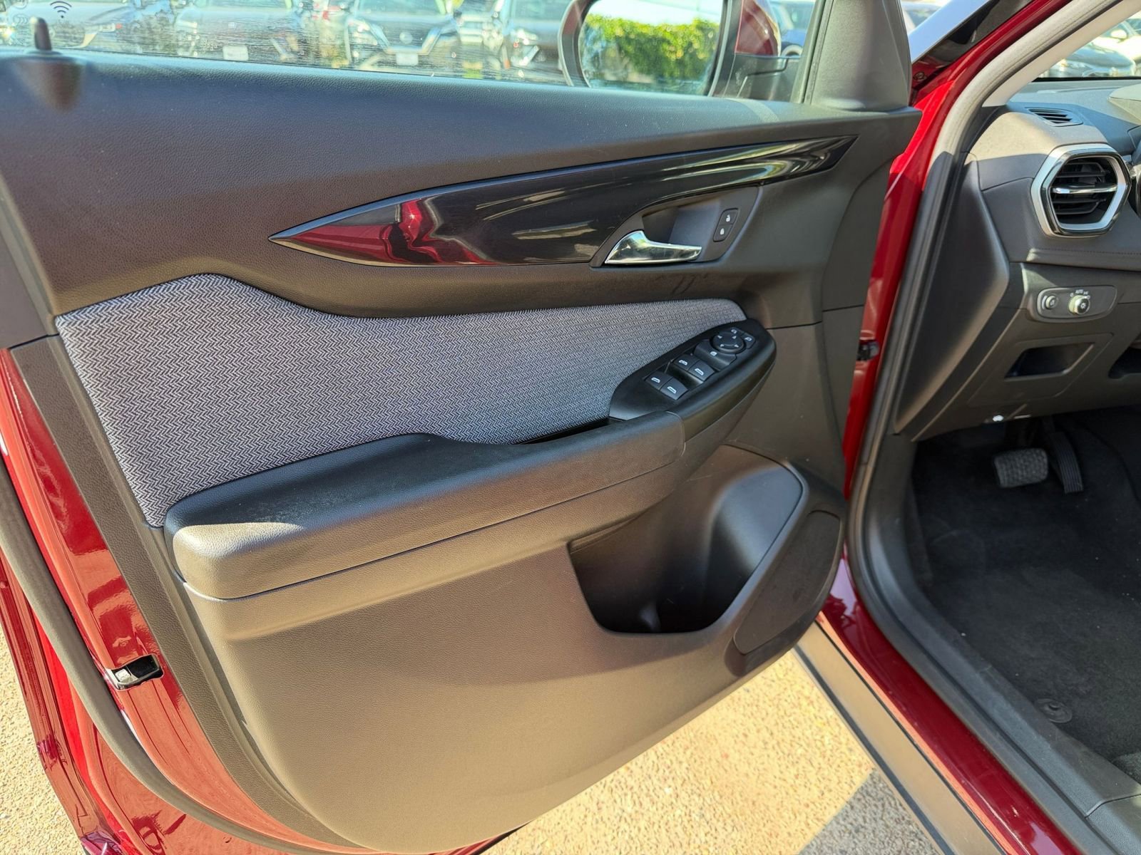 Thumbnail: 2024 Chevrolet TrailBlazer - 20