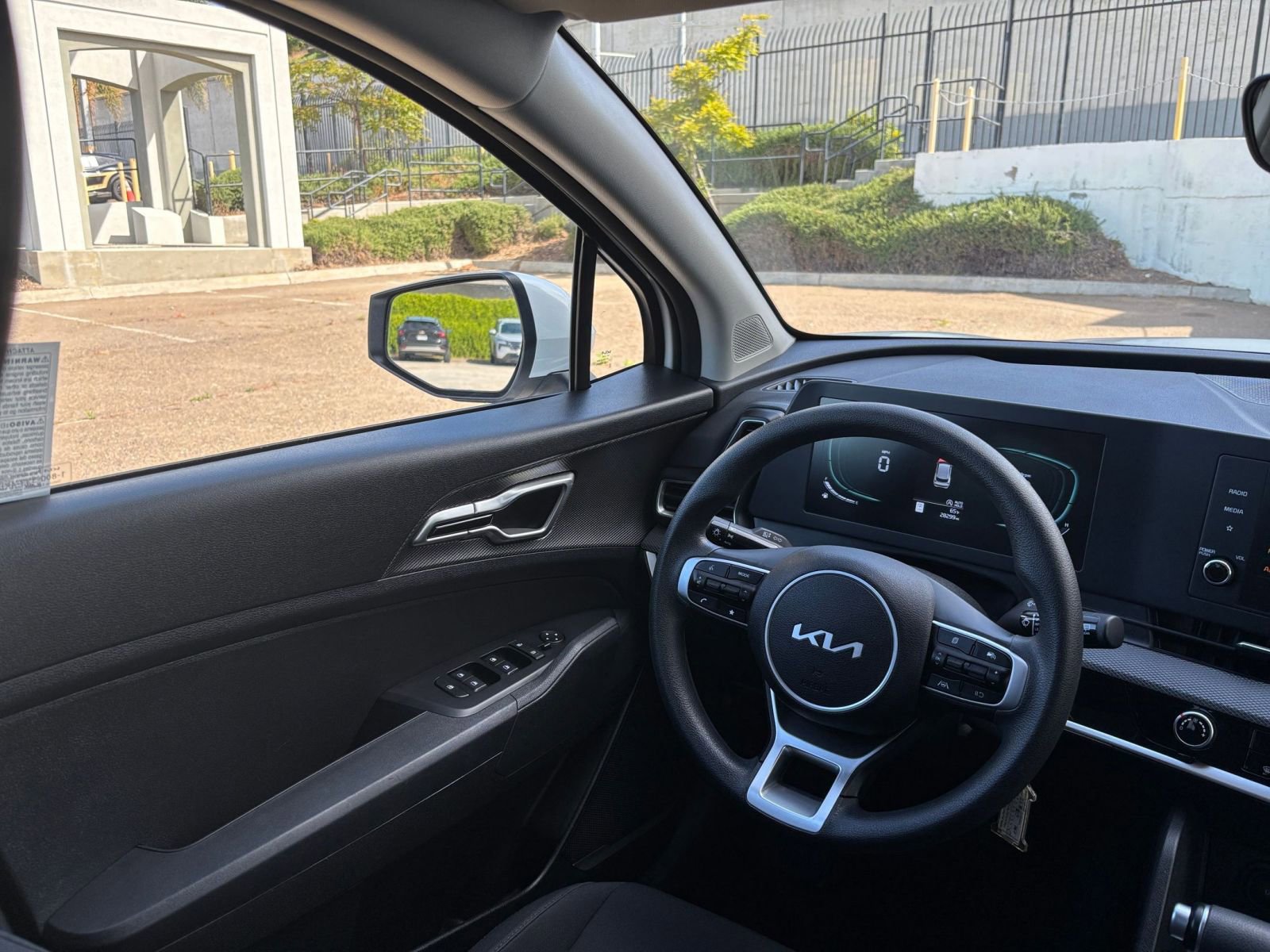 Thumbnail: 2025 Kia Sportage - 33