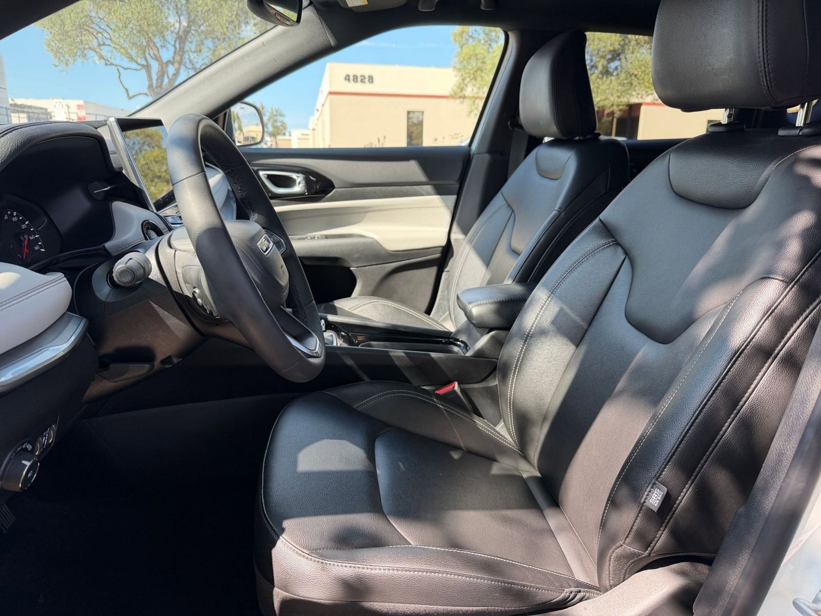 Thumbnail: 2025 Jeep Compass - 27