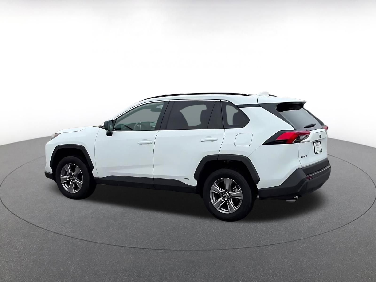 Thumbnail: 2025 Toyota RAV4 - 10