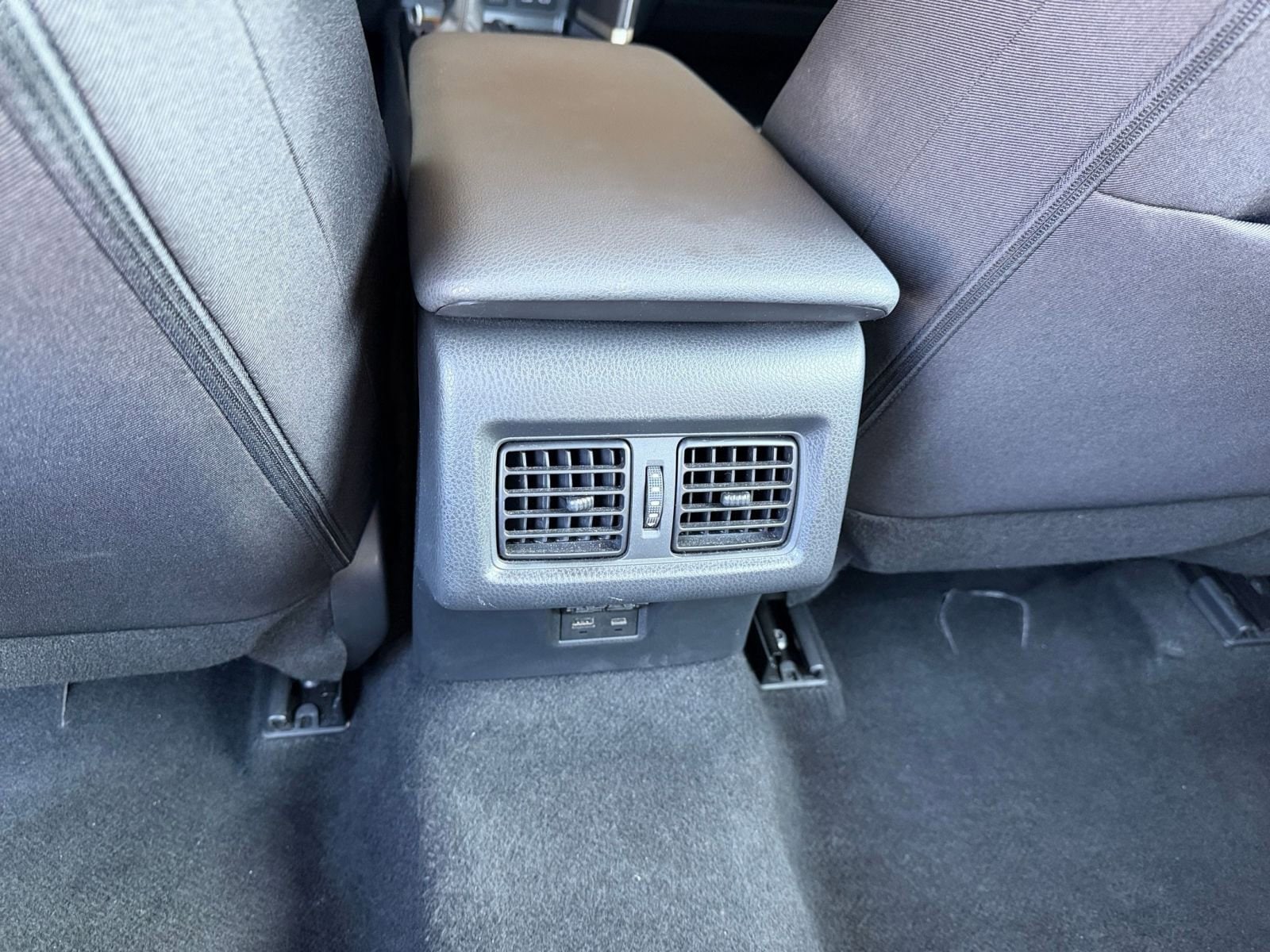 Thumbnail: 2025 Toyota Camry - 23