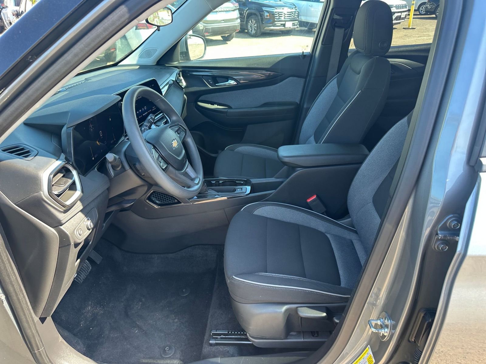 Thumbnail: 2025 Chevrolet TrailBlazer - 24