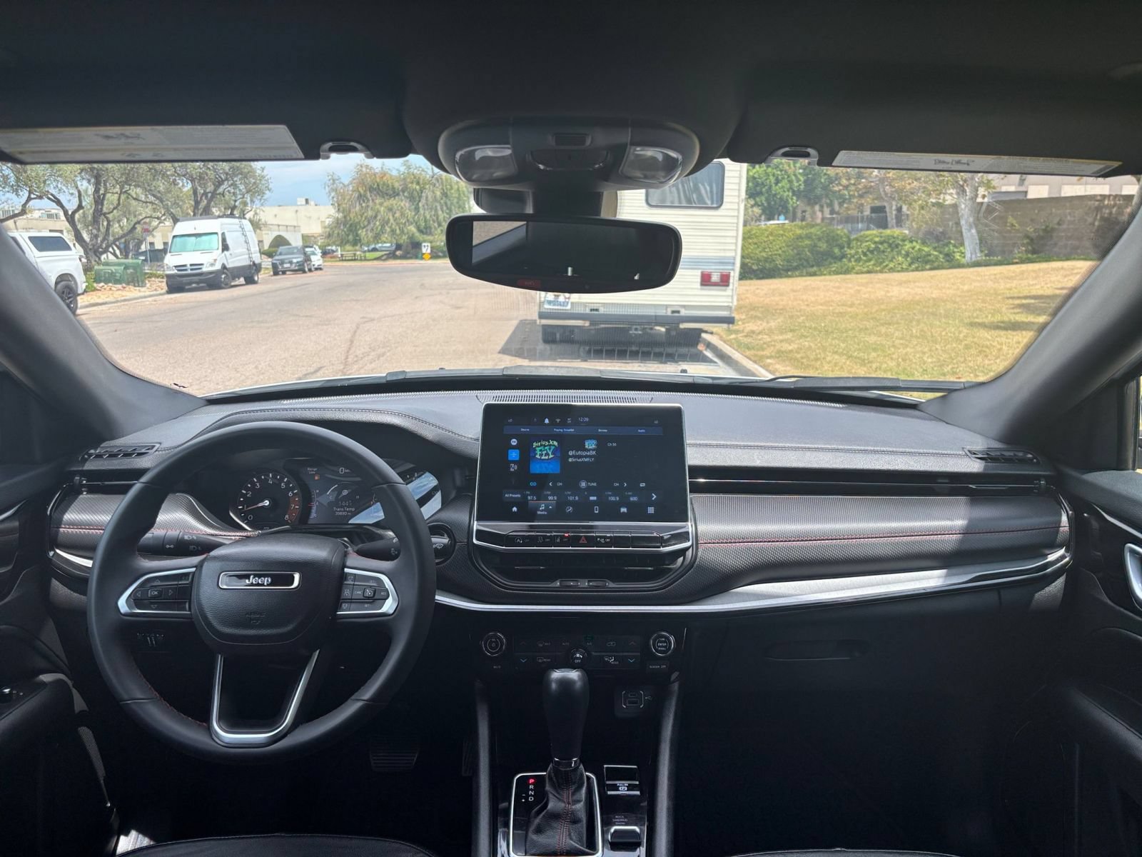 Thumbnail: 2025 Jeep Compass - 32