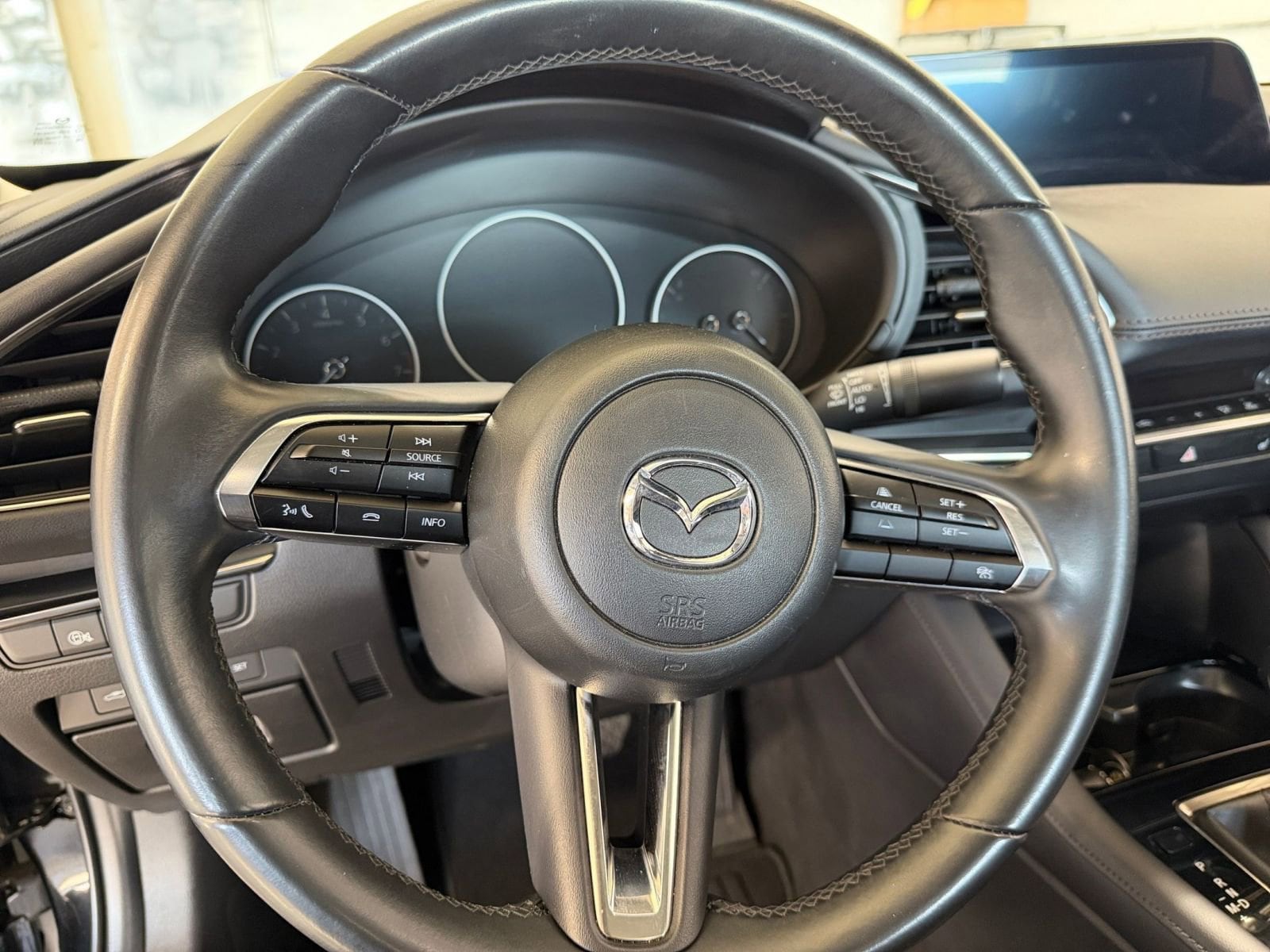 Thumbnail: 2025 Mazda Mazda3 - 27