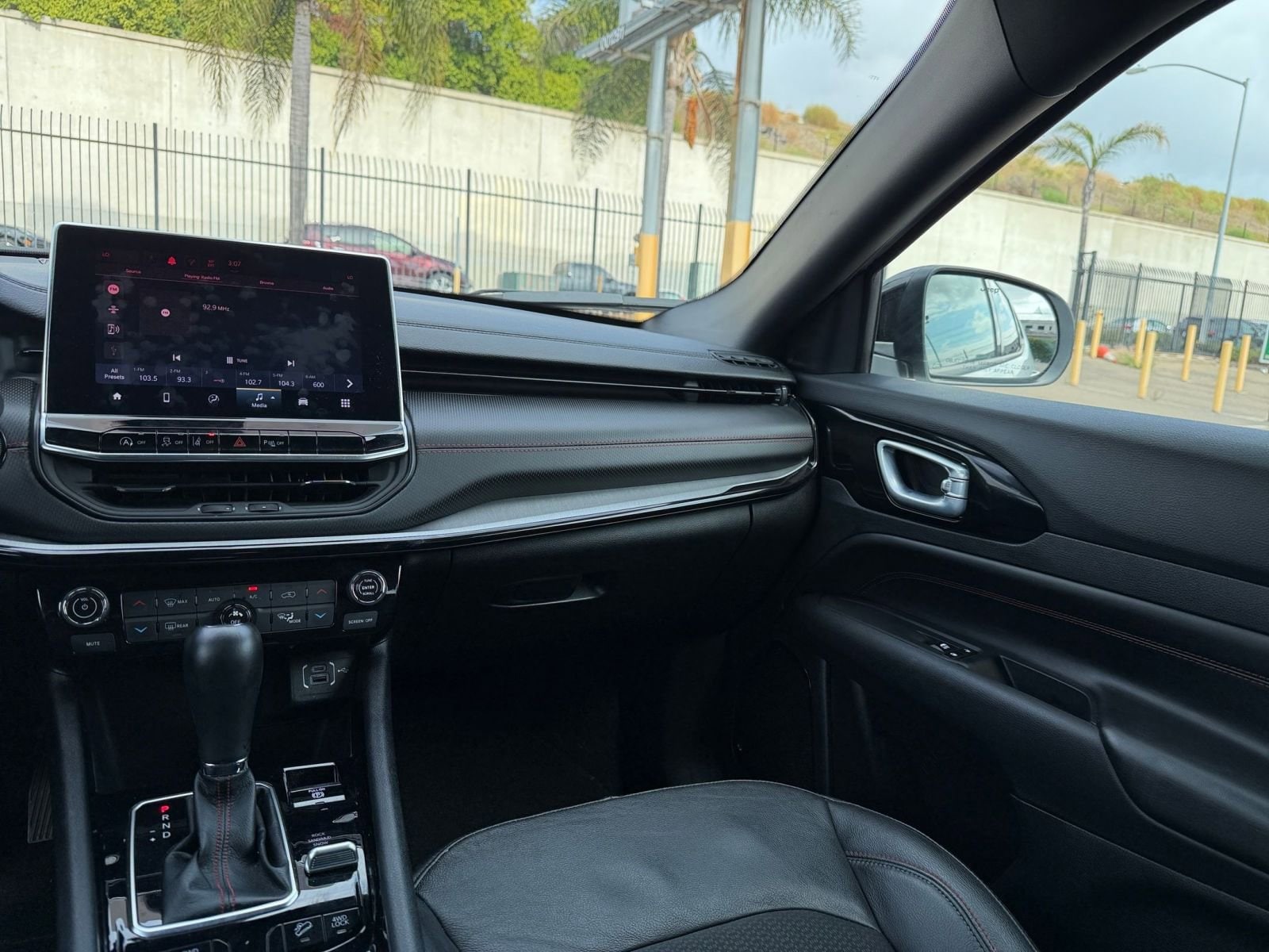 Thumbnail: 2025 Jeep Compass - 34