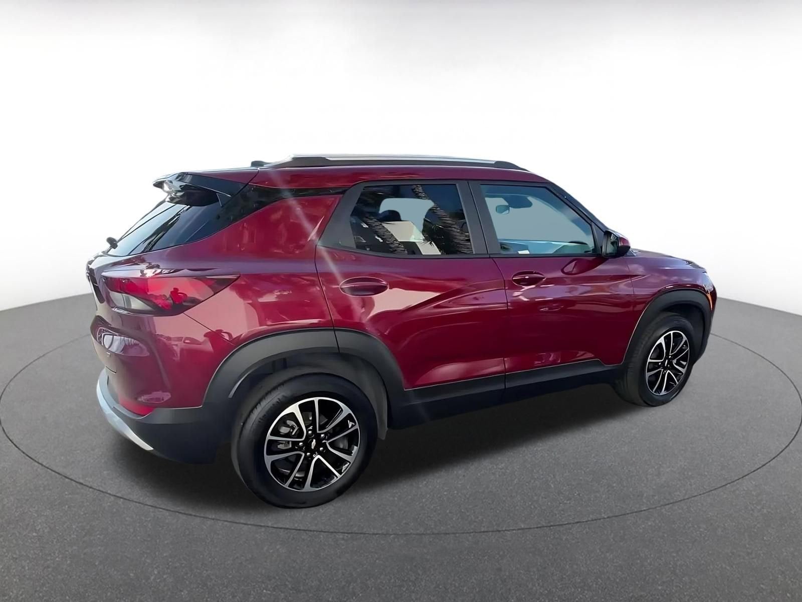 Thumbnail: 2025 Chevrolet TrailBlazer - 15
