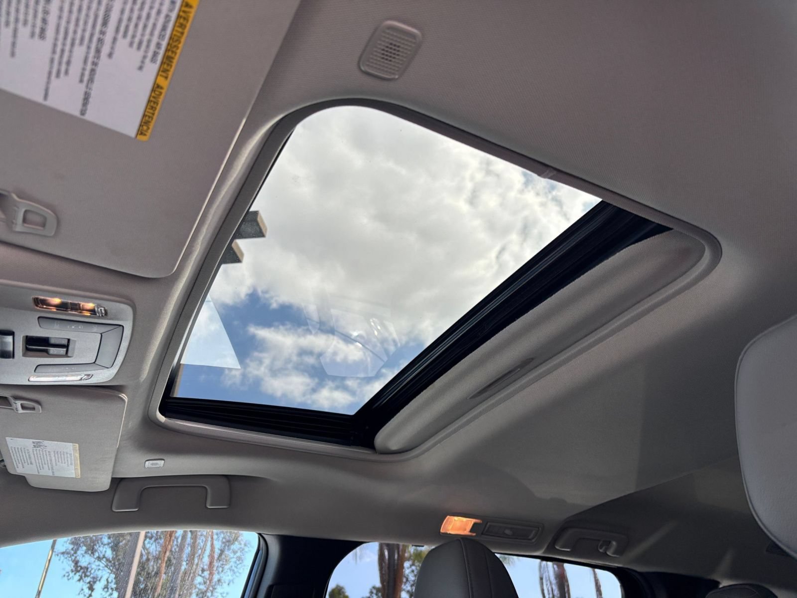 Thumbnail: 2025 Toyota Sienna - 29