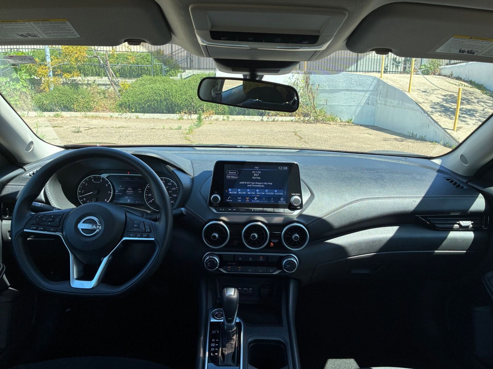 Thumbnail: 2024 Nissan Sentra - 31