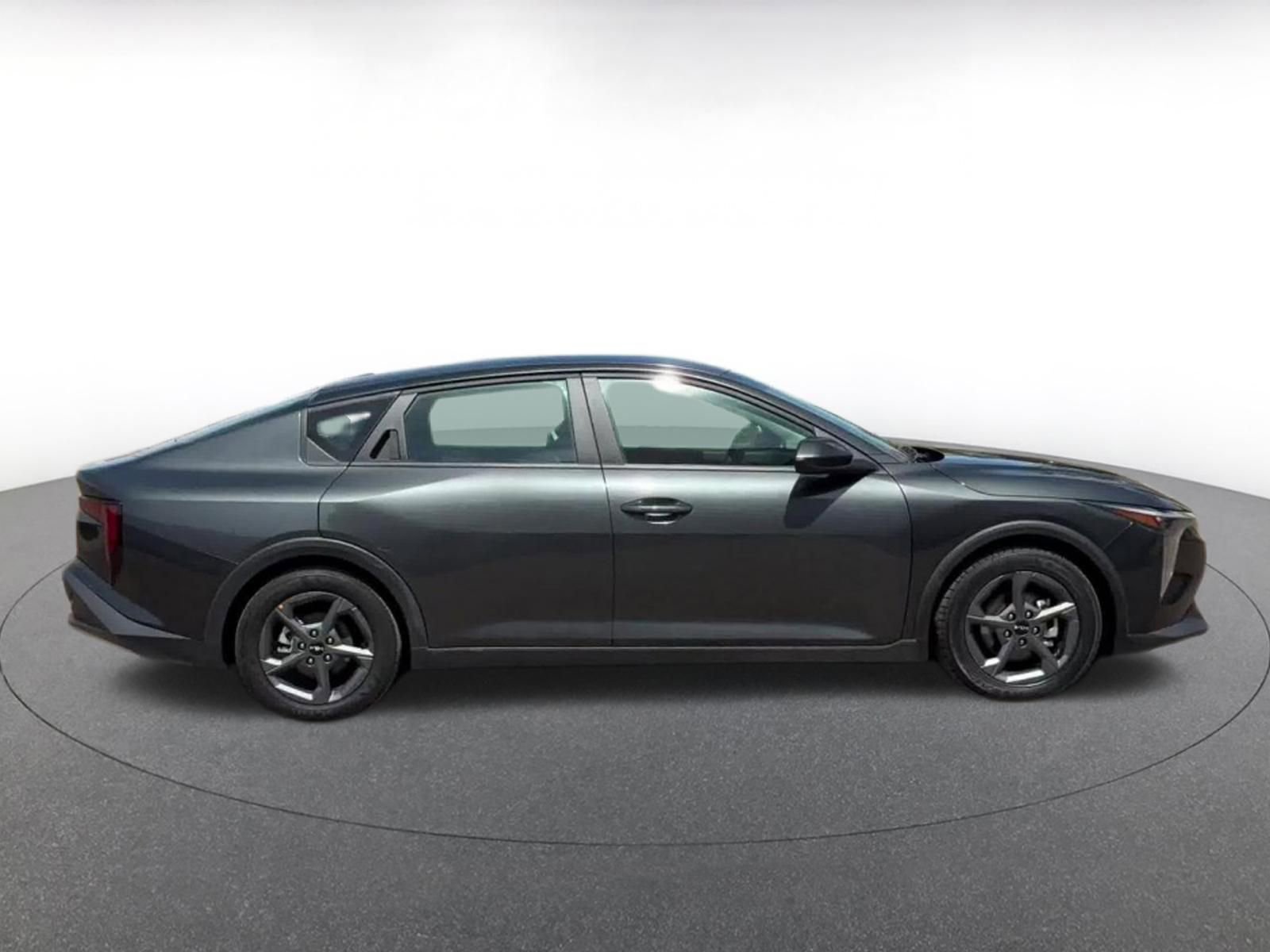 Thumbnail: 2025 Kia K4 - 16