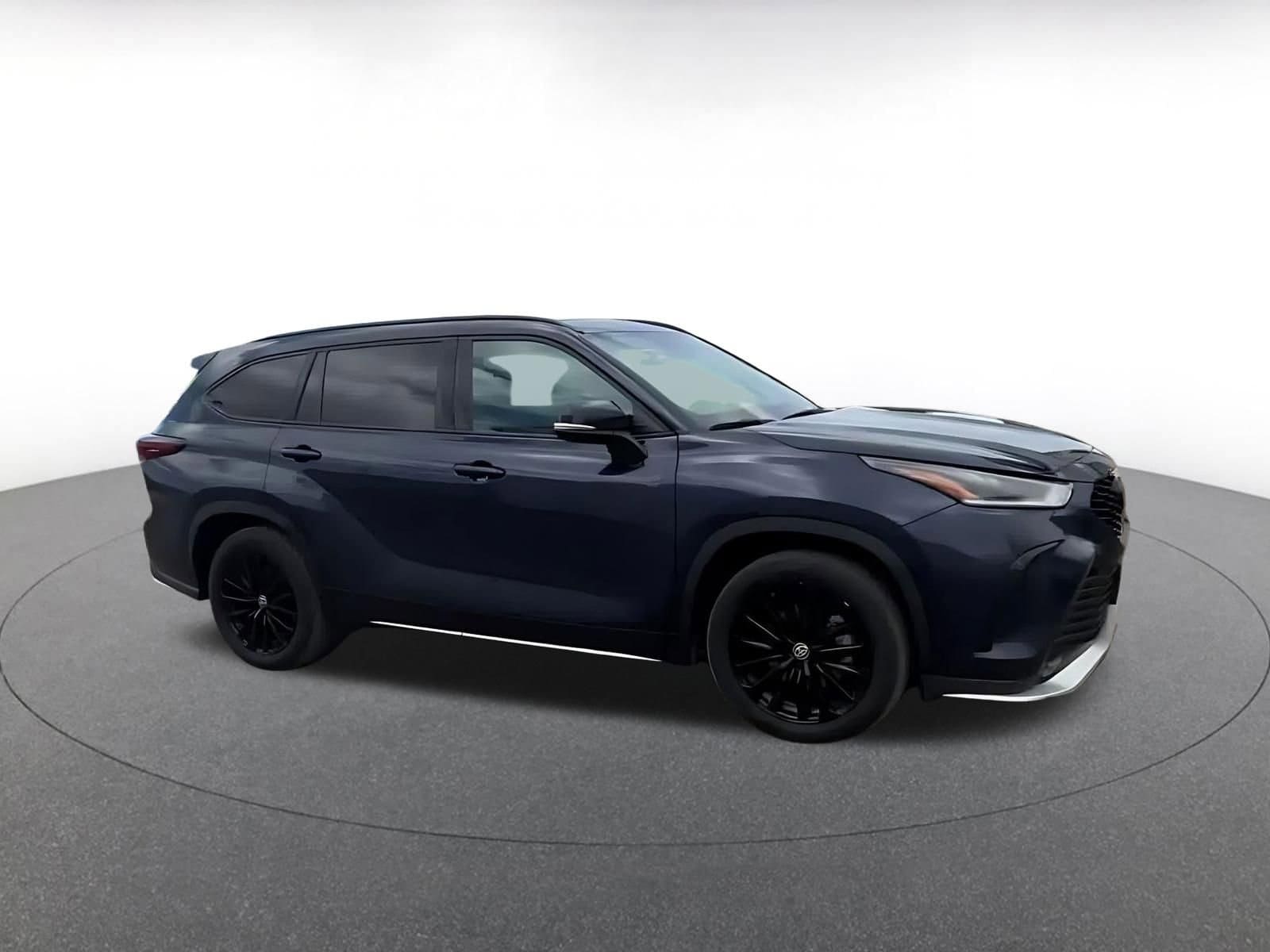 Thumbnail: 2025 Toyota Highlander - 2