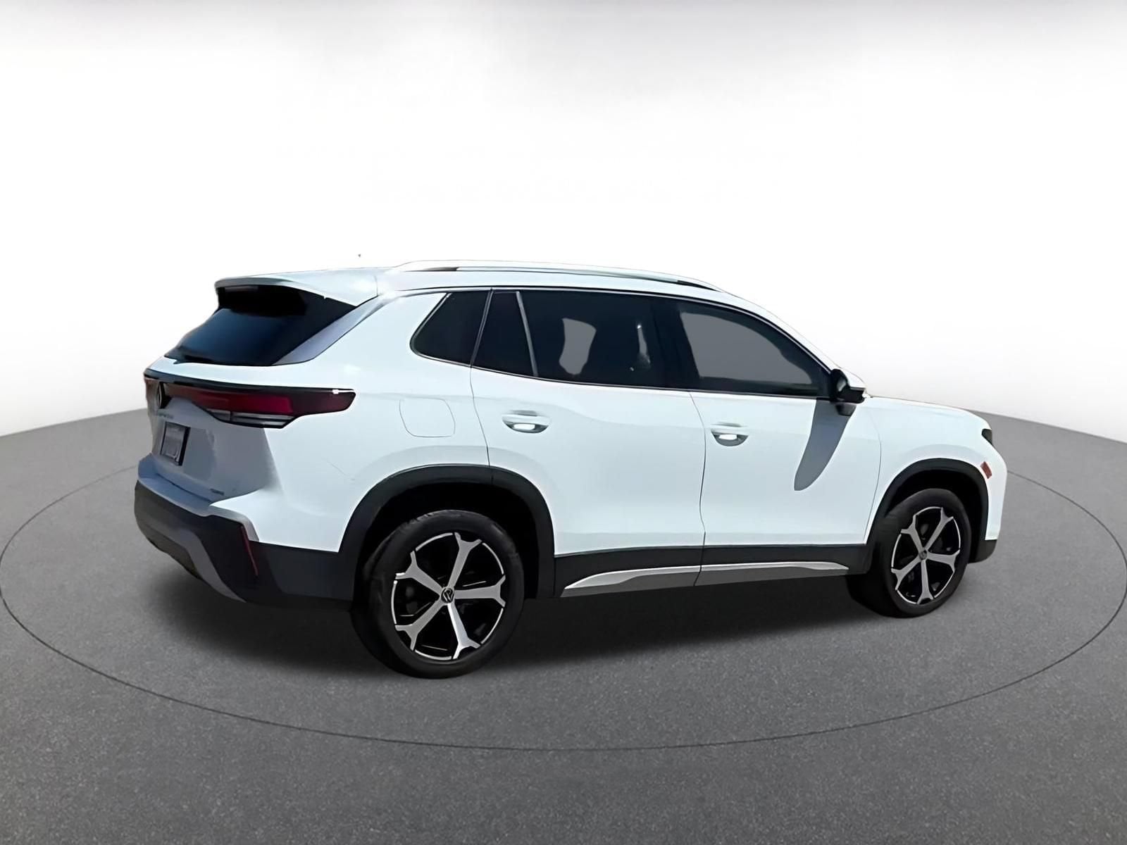 Thumbnail: 2026 Volkswagen Tiguan - 14