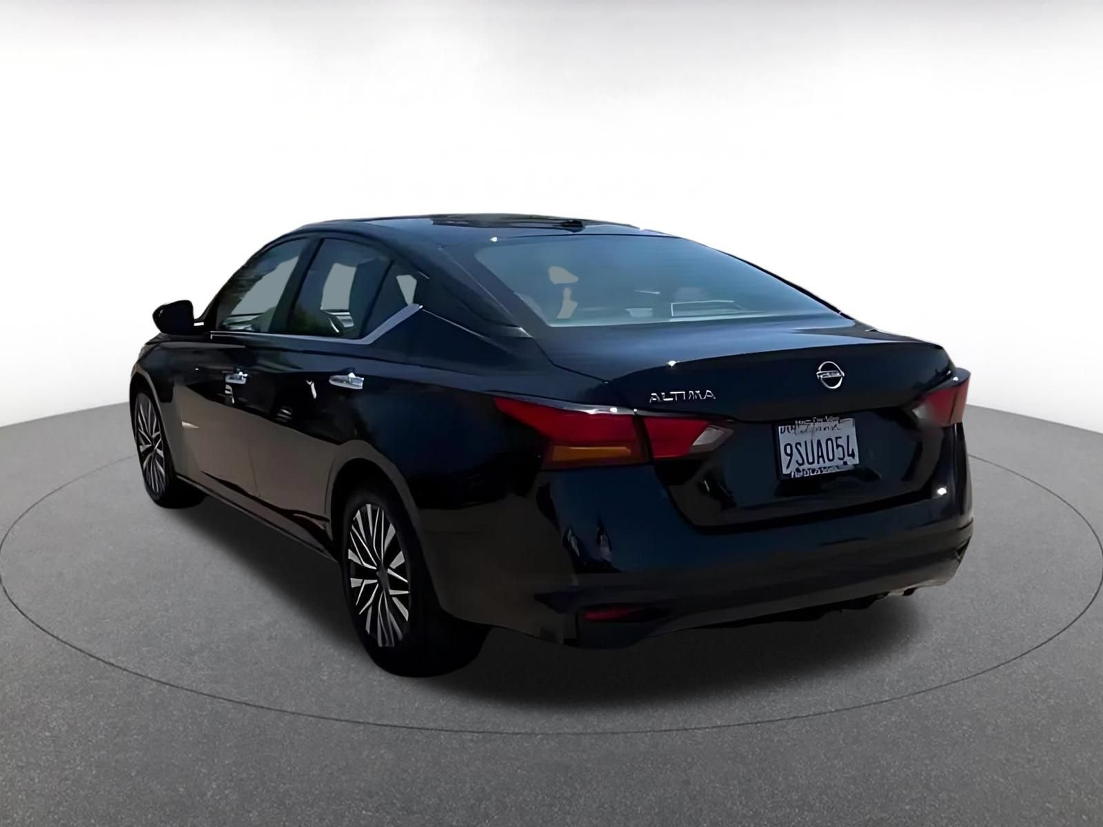 Thumbnail: 2025 Nissan Altima - 10