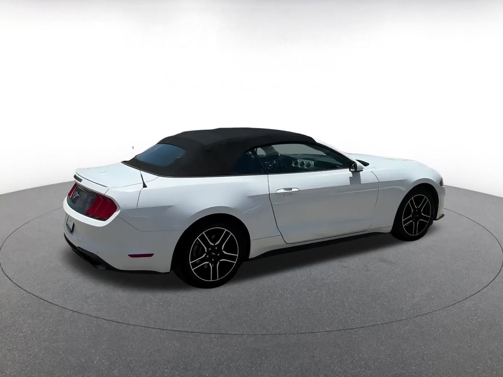 Thumbnail: 2023 Ford Mustang - 15
