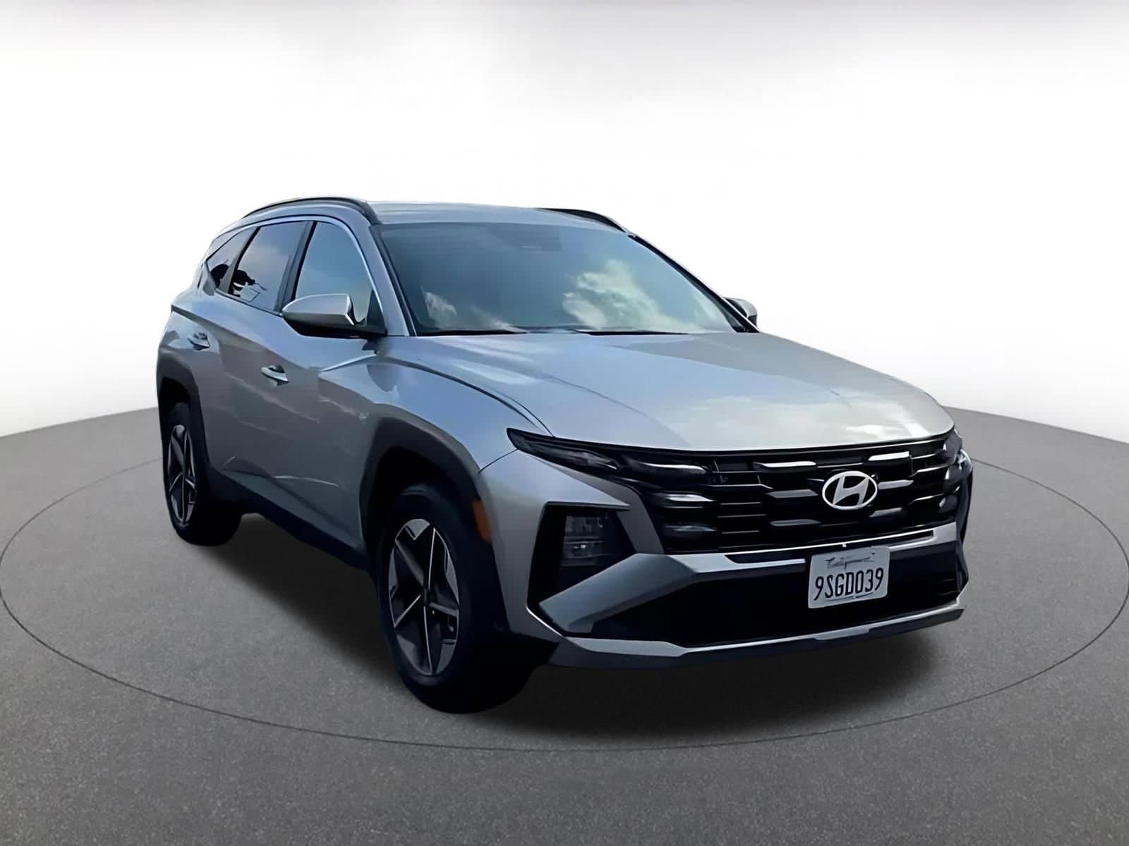 Thumbnail: 2025 Hyundai Tucson - 3