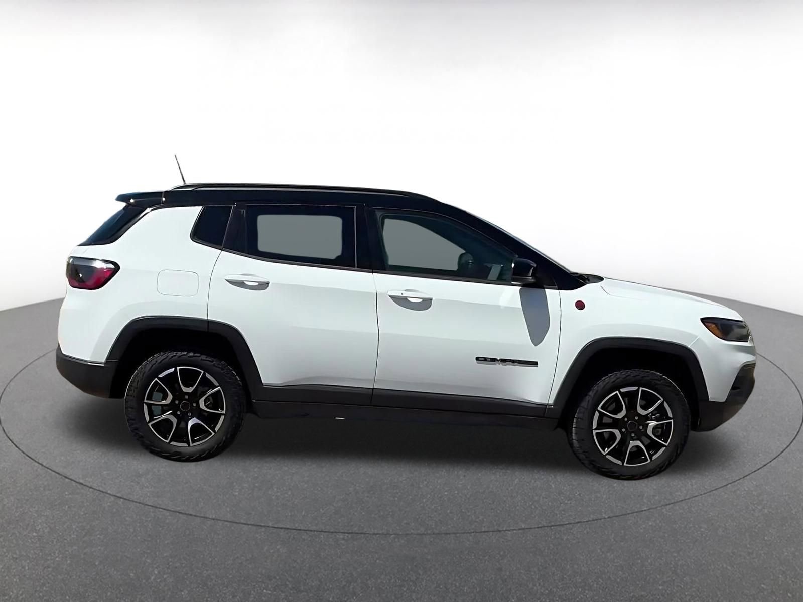 Thumbnail: 2025 Jeep Compass - 15