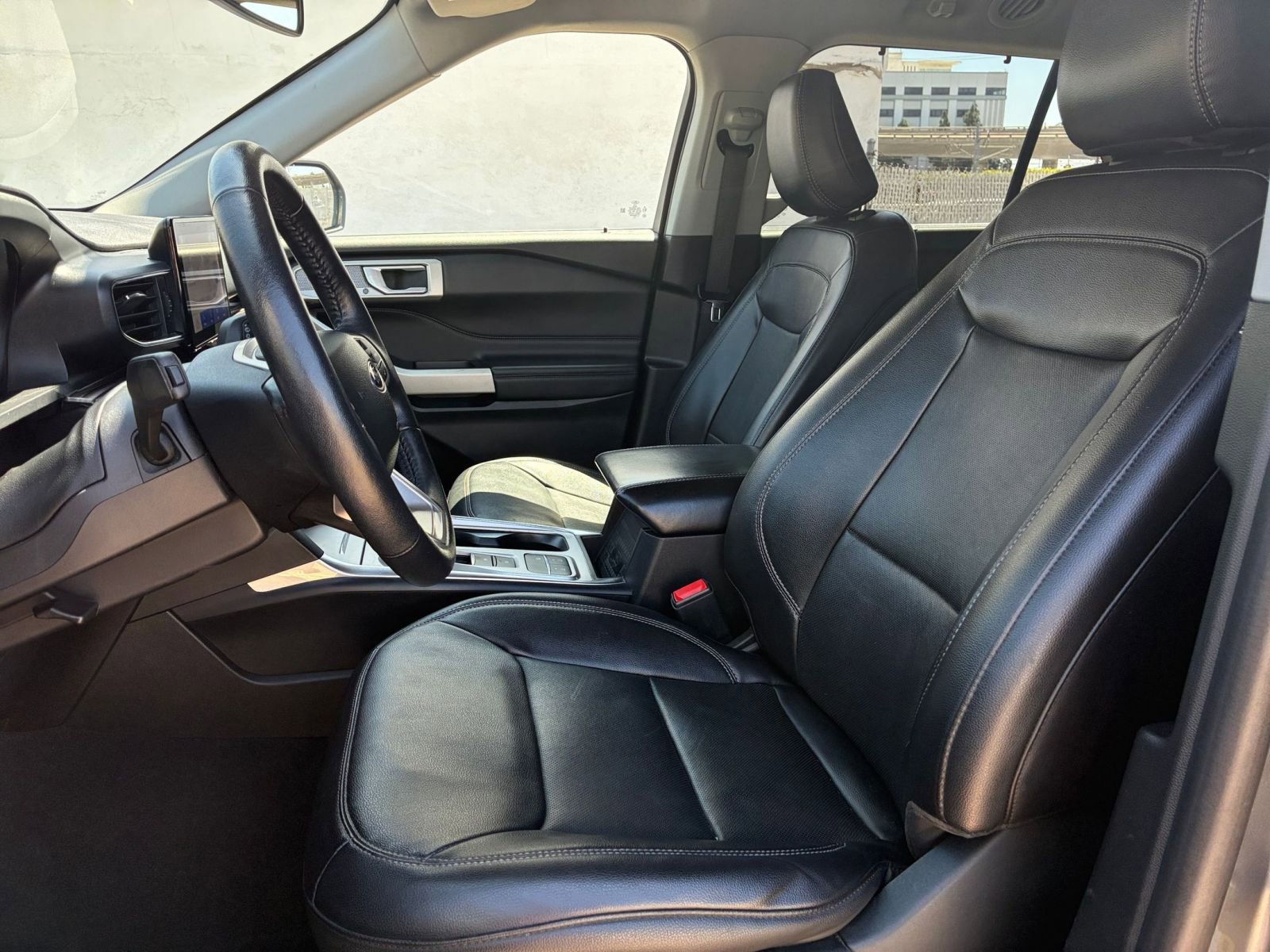 Thumbnail: 2023 Ford Explorer - 30