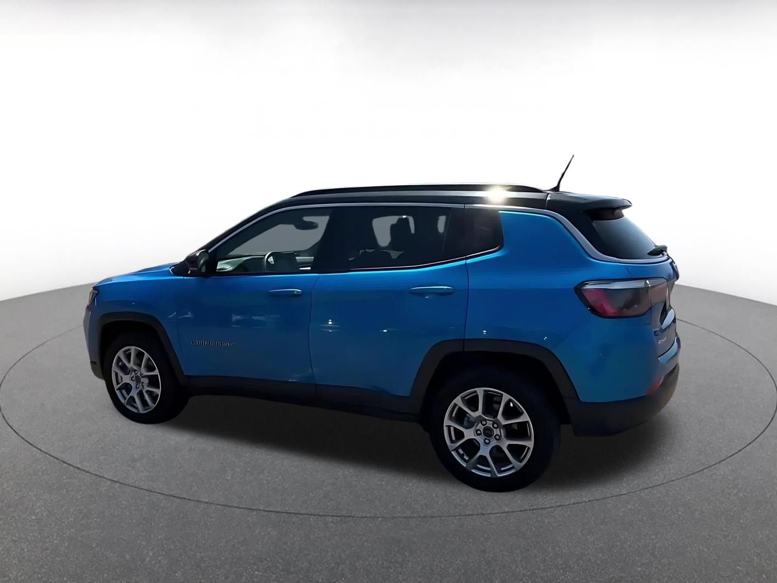 Thumbnail: 2025 Jeep Compass - 11