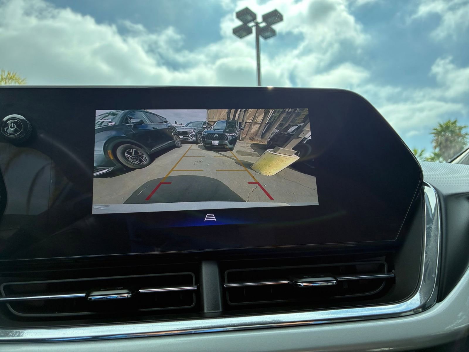 Thumbnail: 2025 Chevrolet Trax - 22