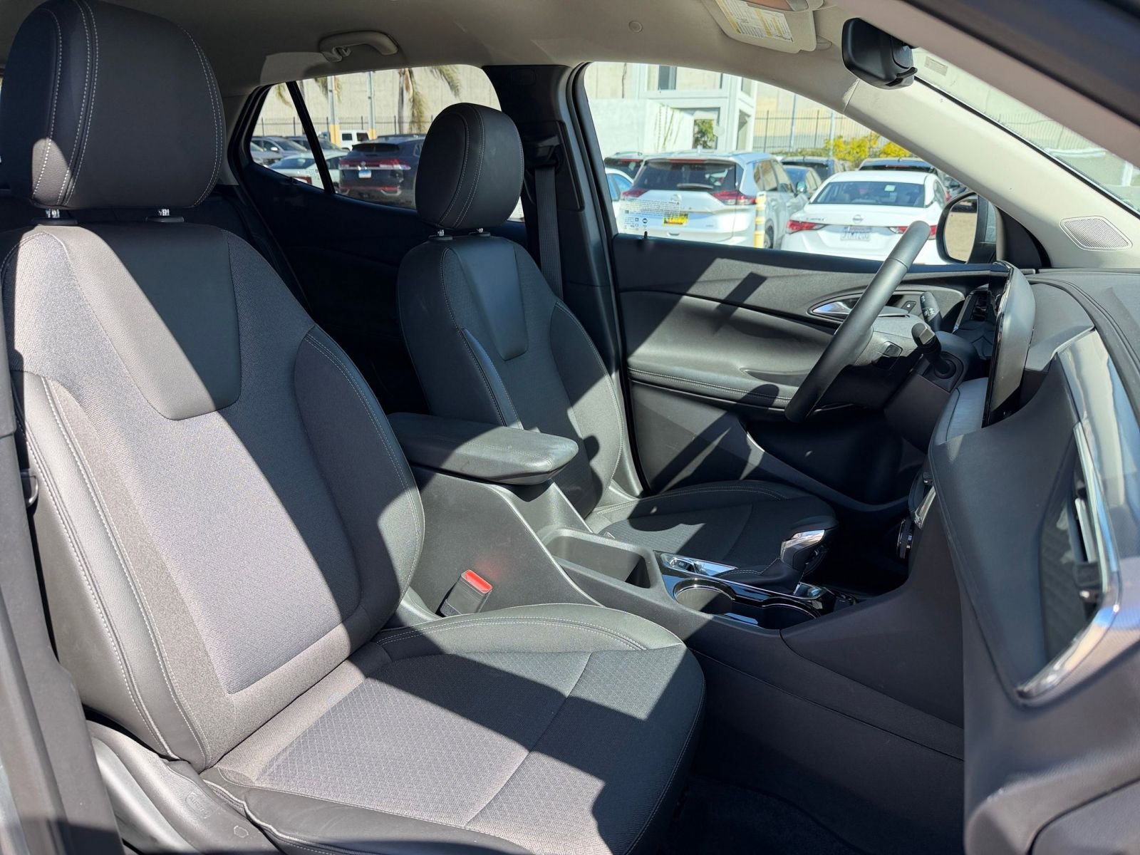 Thumbnail: 2025 Buick Encore GX - 34