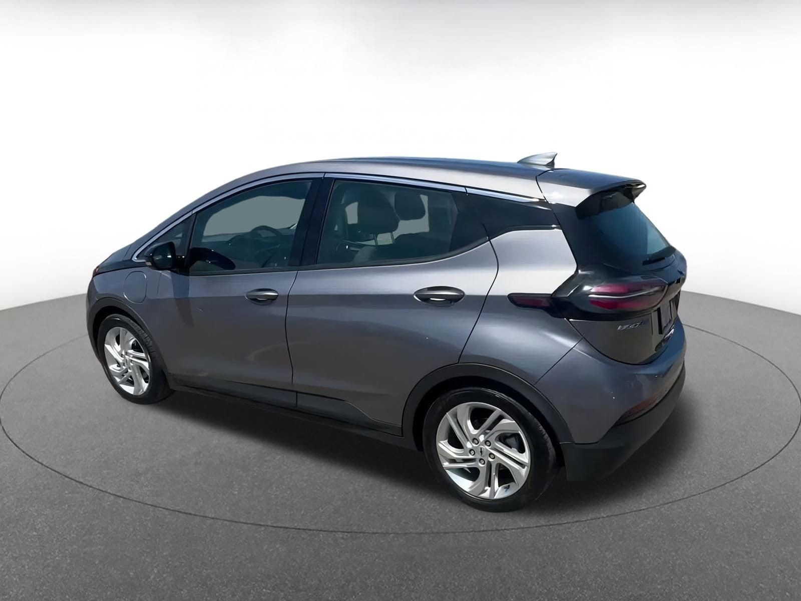 Thumbnail: 2023 Chevrolet Bolt EV - 10