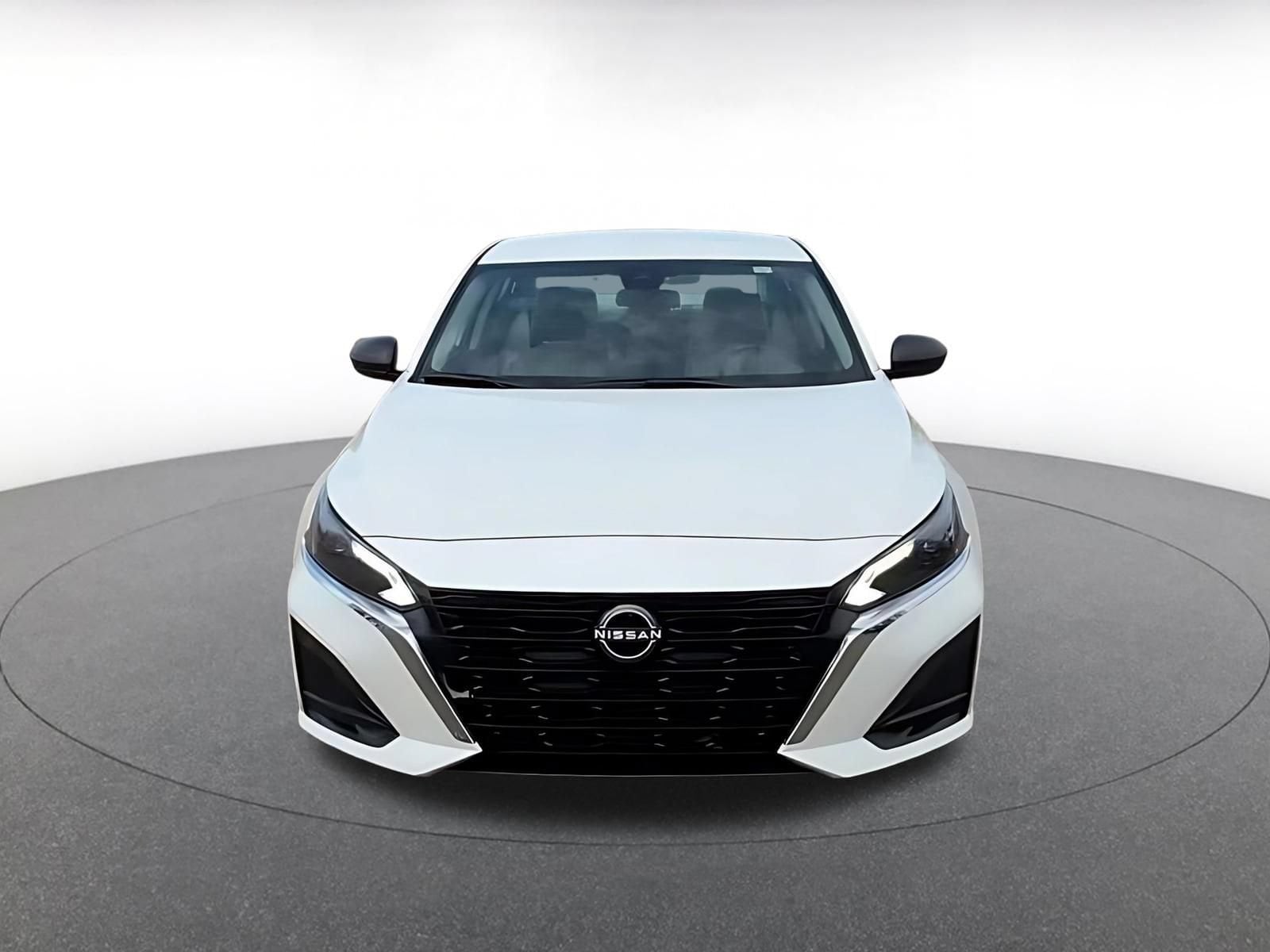 Thumbnail: 2025 Nissan Altima - 6