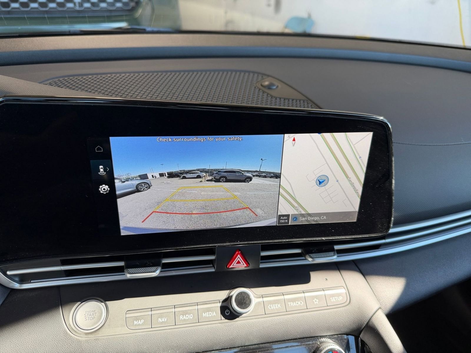 Thumbnail: 2025 Hyundai Elantra - 17