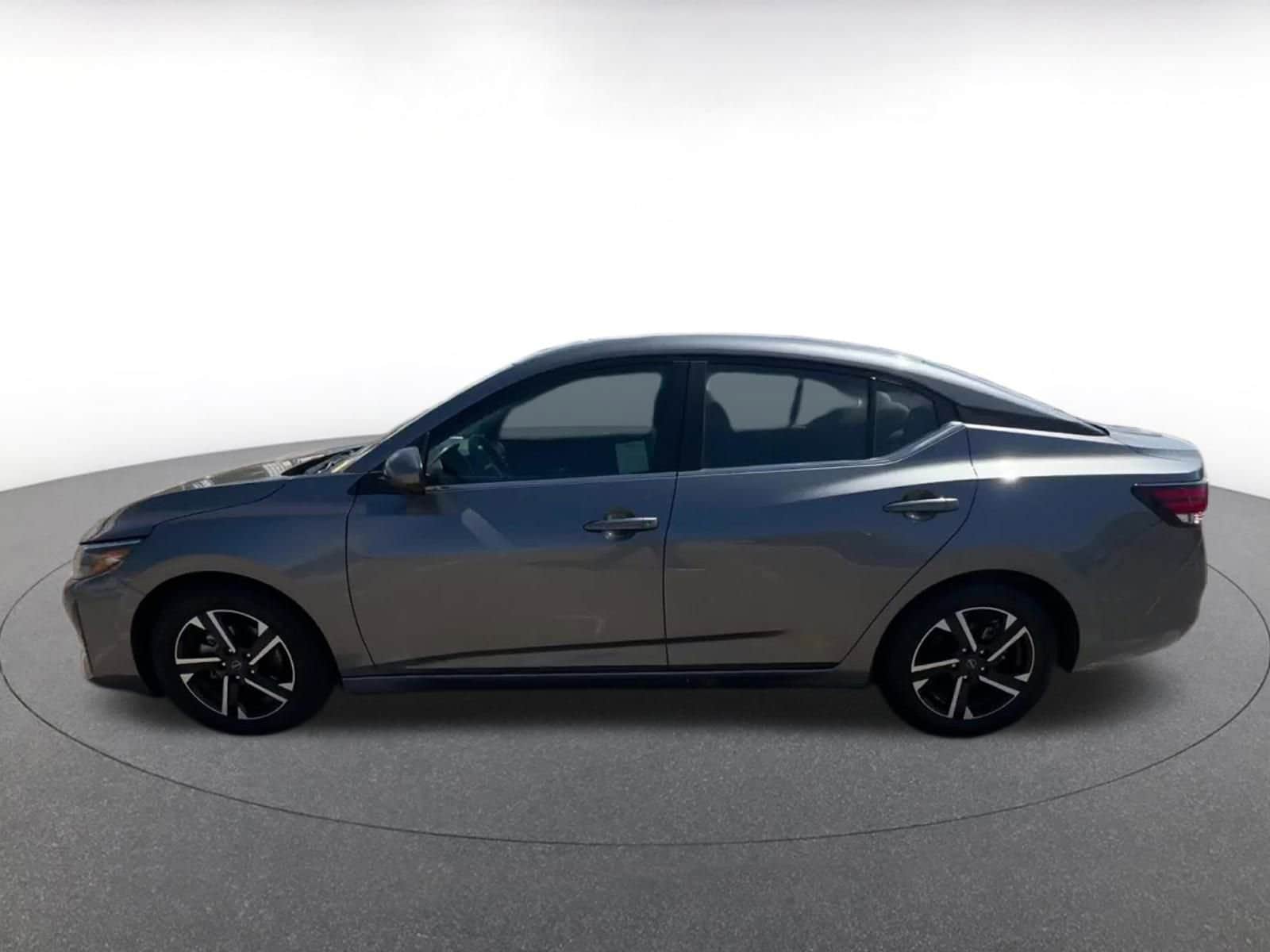 Thumbnail: 2024 Nissan Sentra - 9