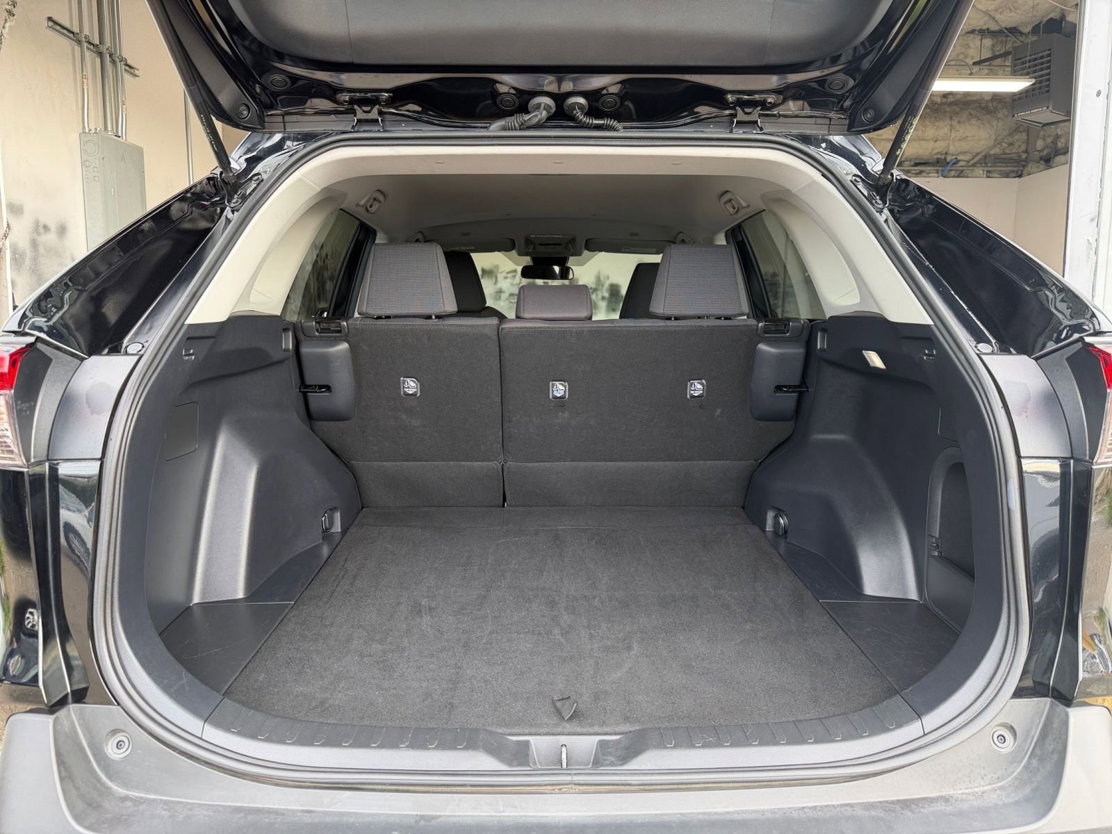 Thumbnail: 2025 Toyota RAV4 - 30