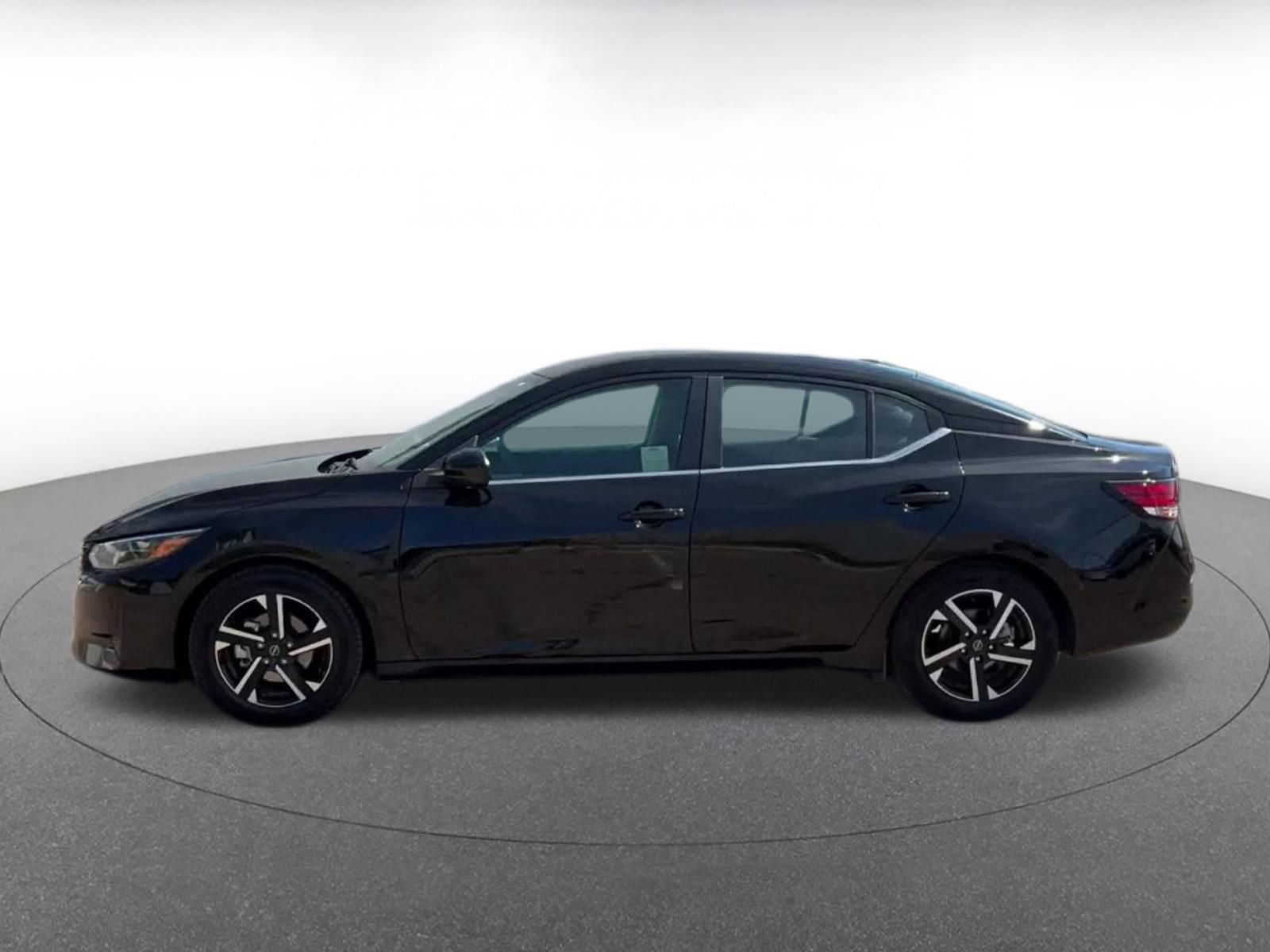 Thumbnail: 2025 Nissan Sentra - 8