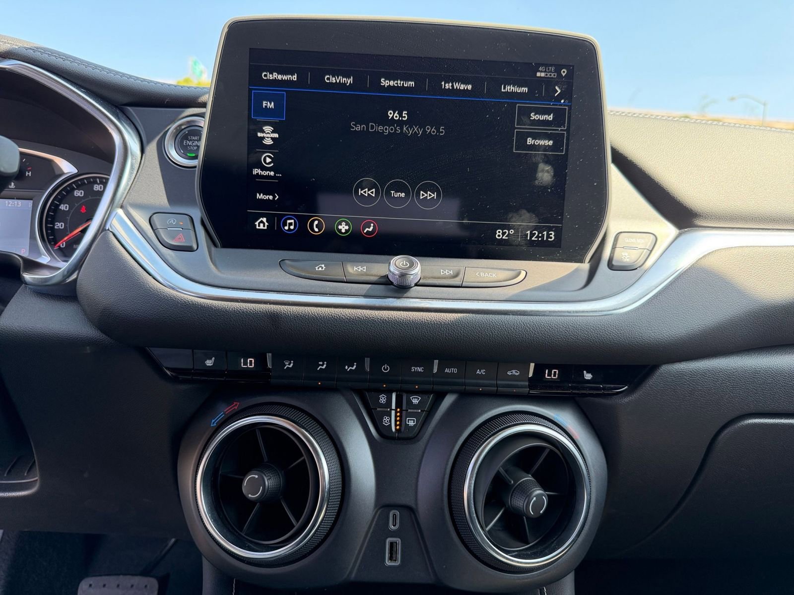 Thumbnail: 2025 Chevrolet Blazer - 18