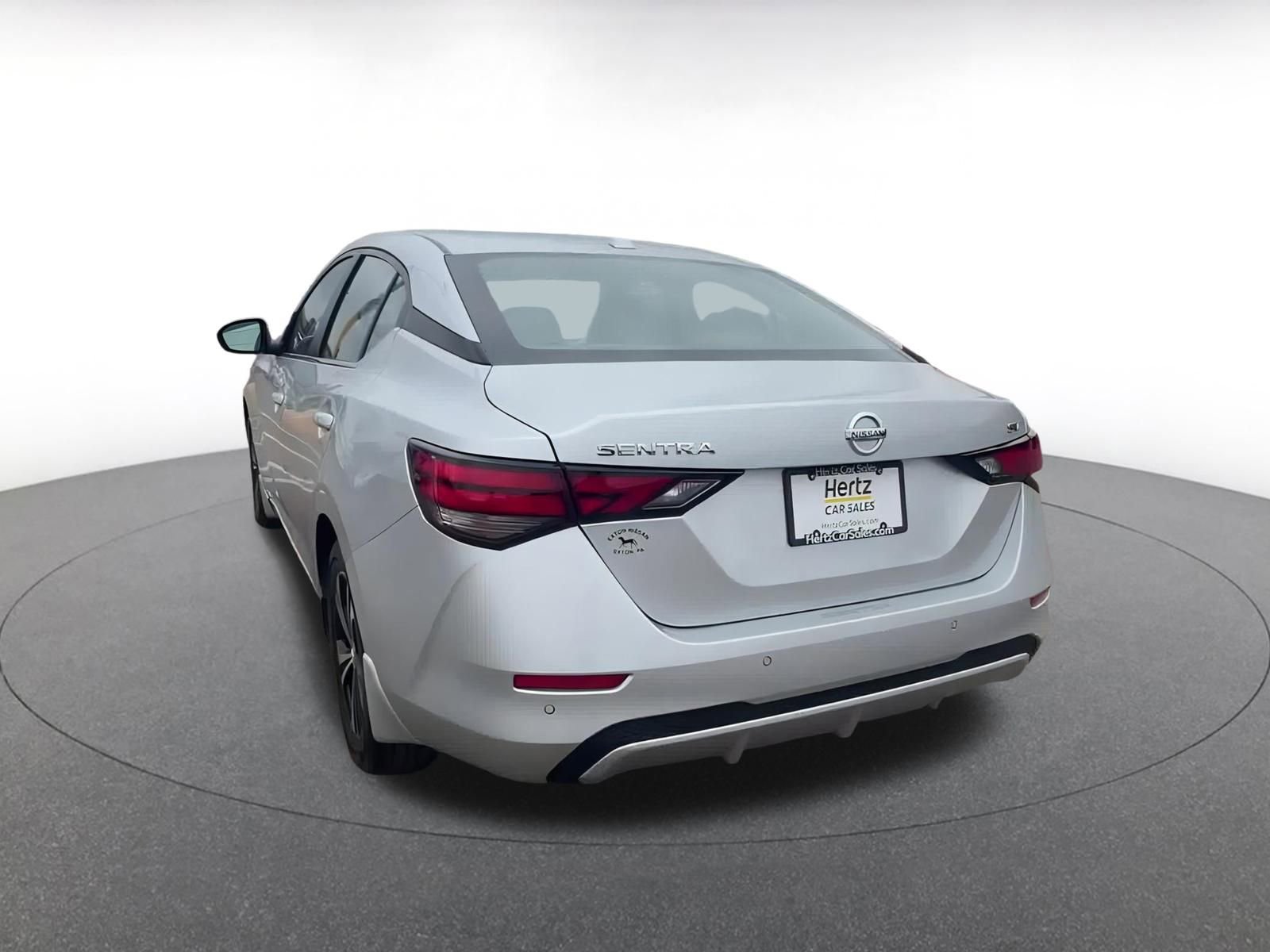 Thumbnail: 2022 Nissan Sentra - 11