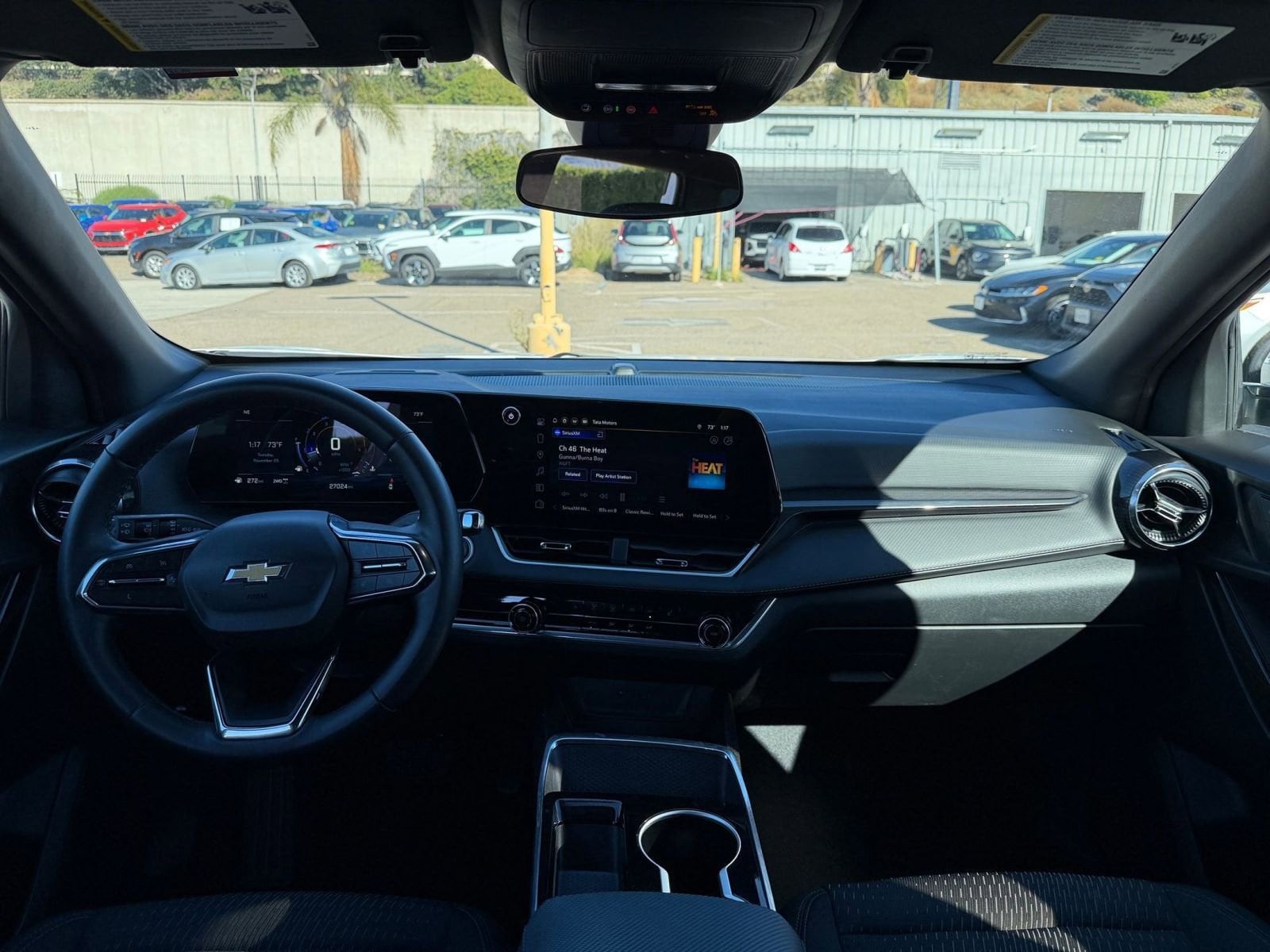 Thumbnail: 2025 Chevrolet Equinox - 32